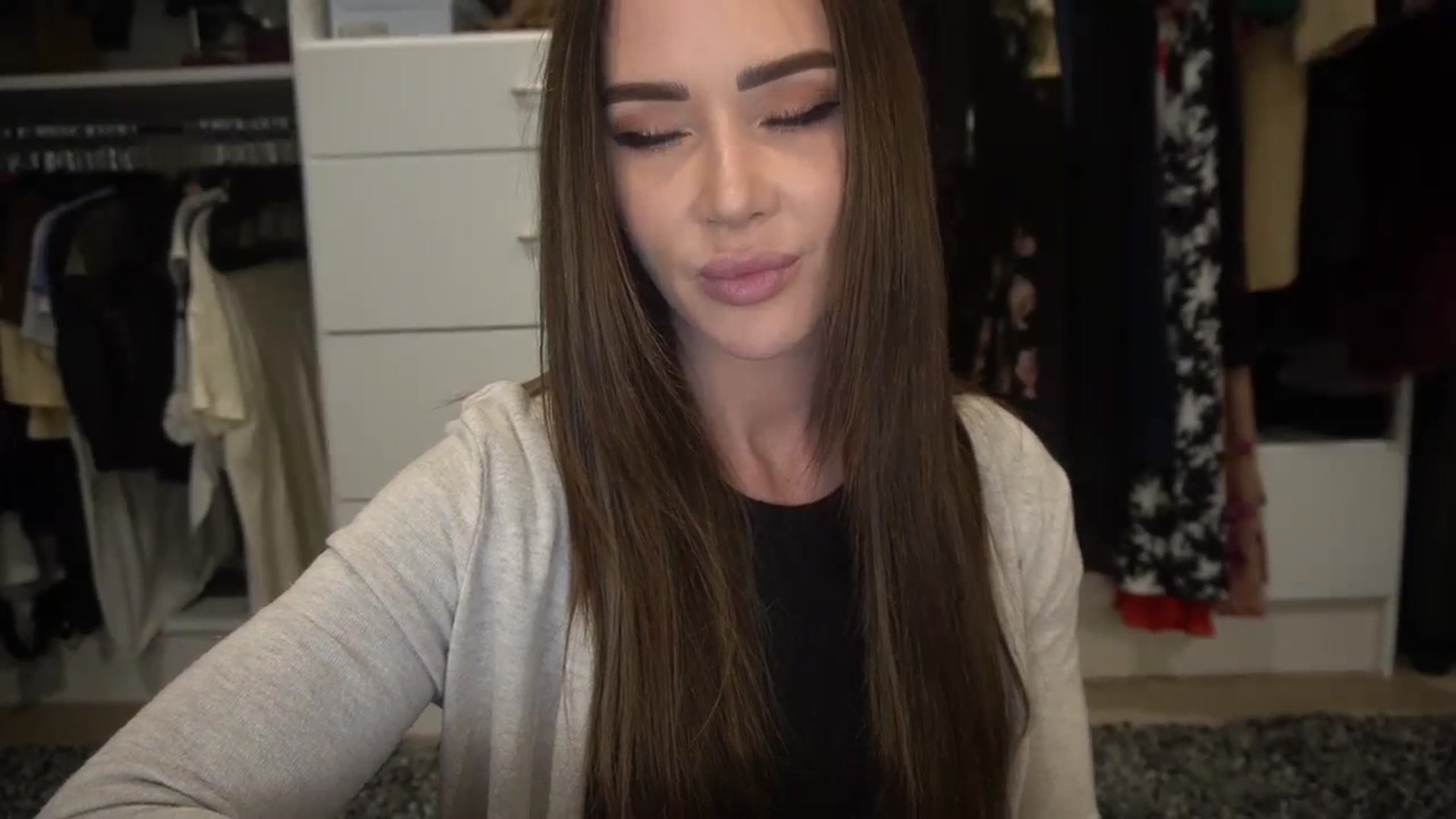 Gallery image thumbnail from VapePapi's myfreecams stream on, 12/05/2023, 22:51 image 19 of 20