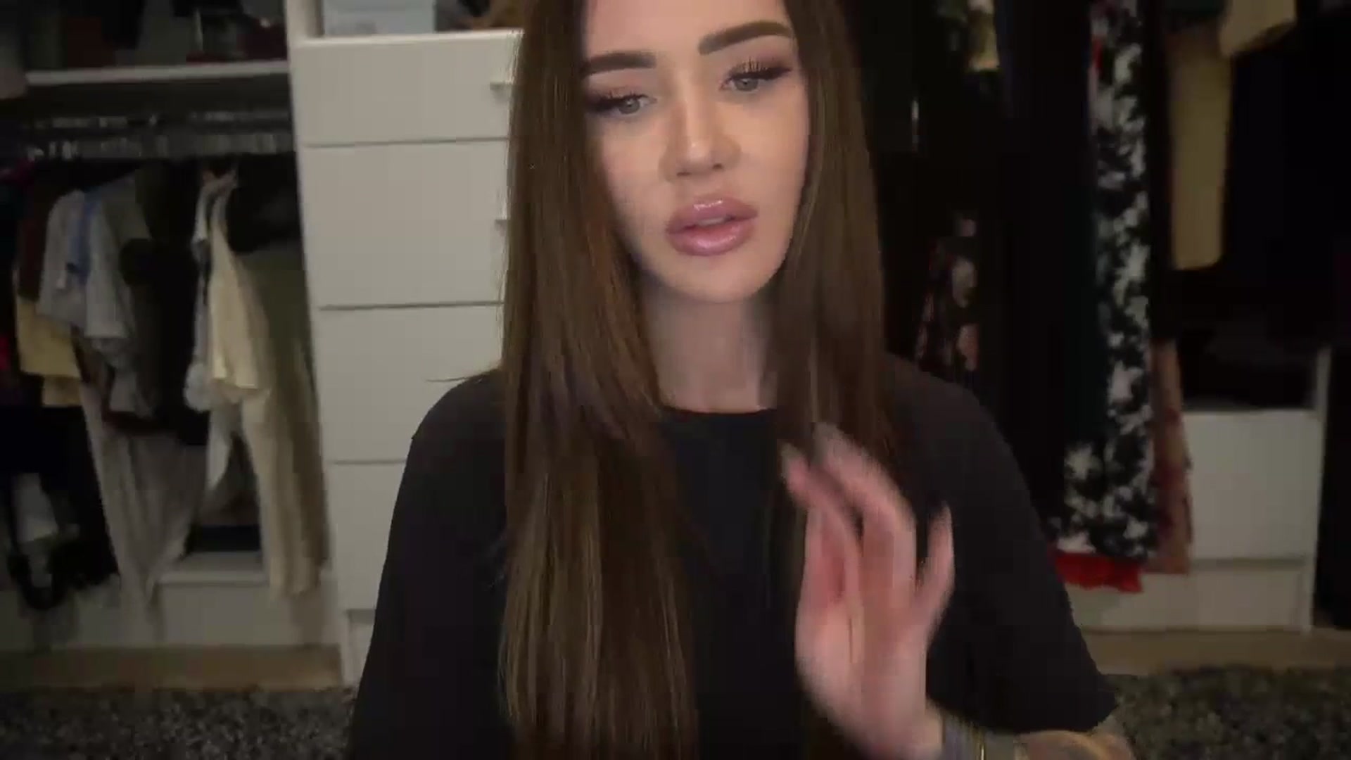 Gallery image thumbnail from VapePapi's myfreecams stream on, 12/07/2023, 23:02 image 19 of 20
