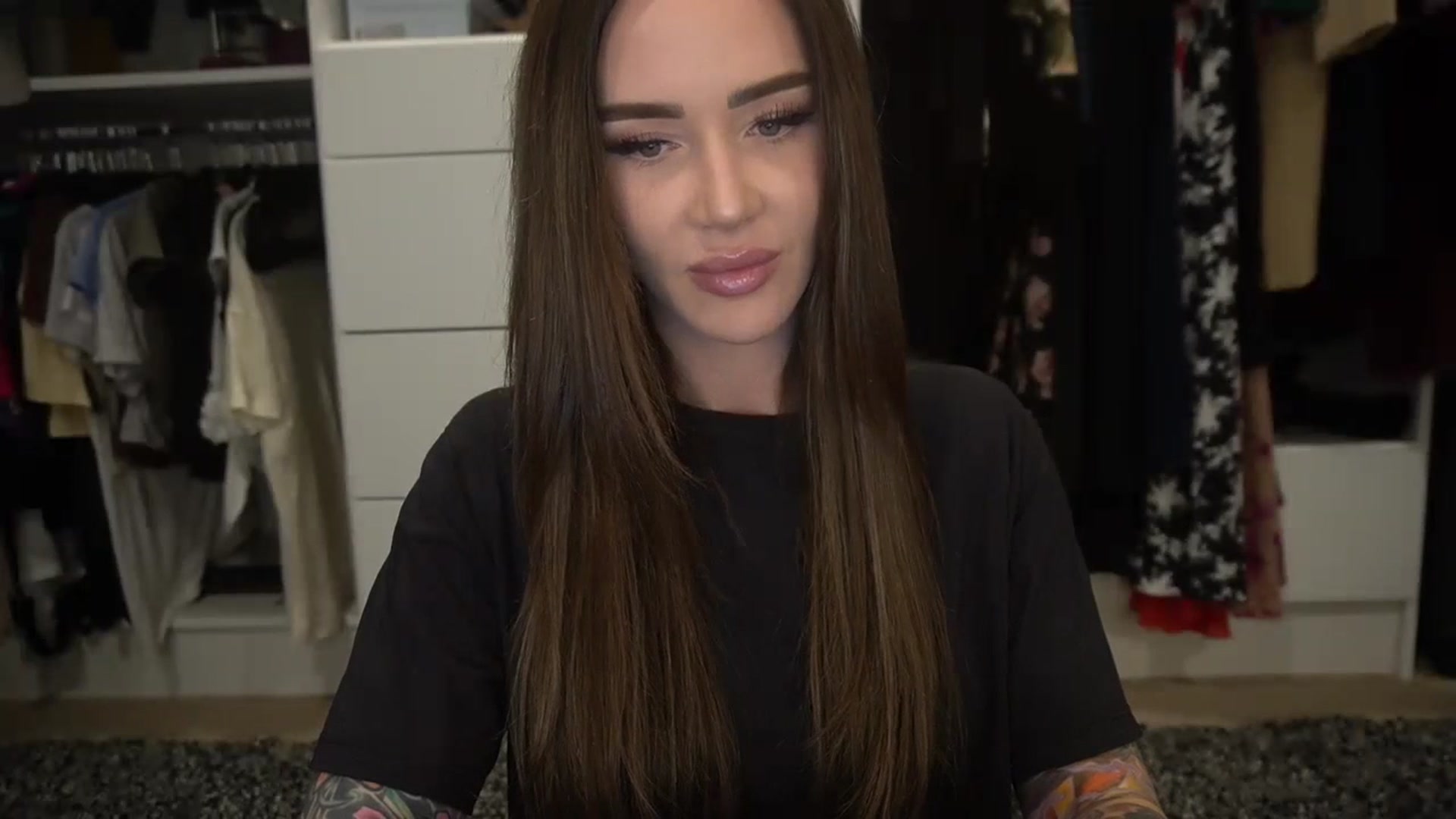 Gallery image thumbnail from VapePapi's myfreecams stream on, 12/07/2023, 23:02 image 9 of 20