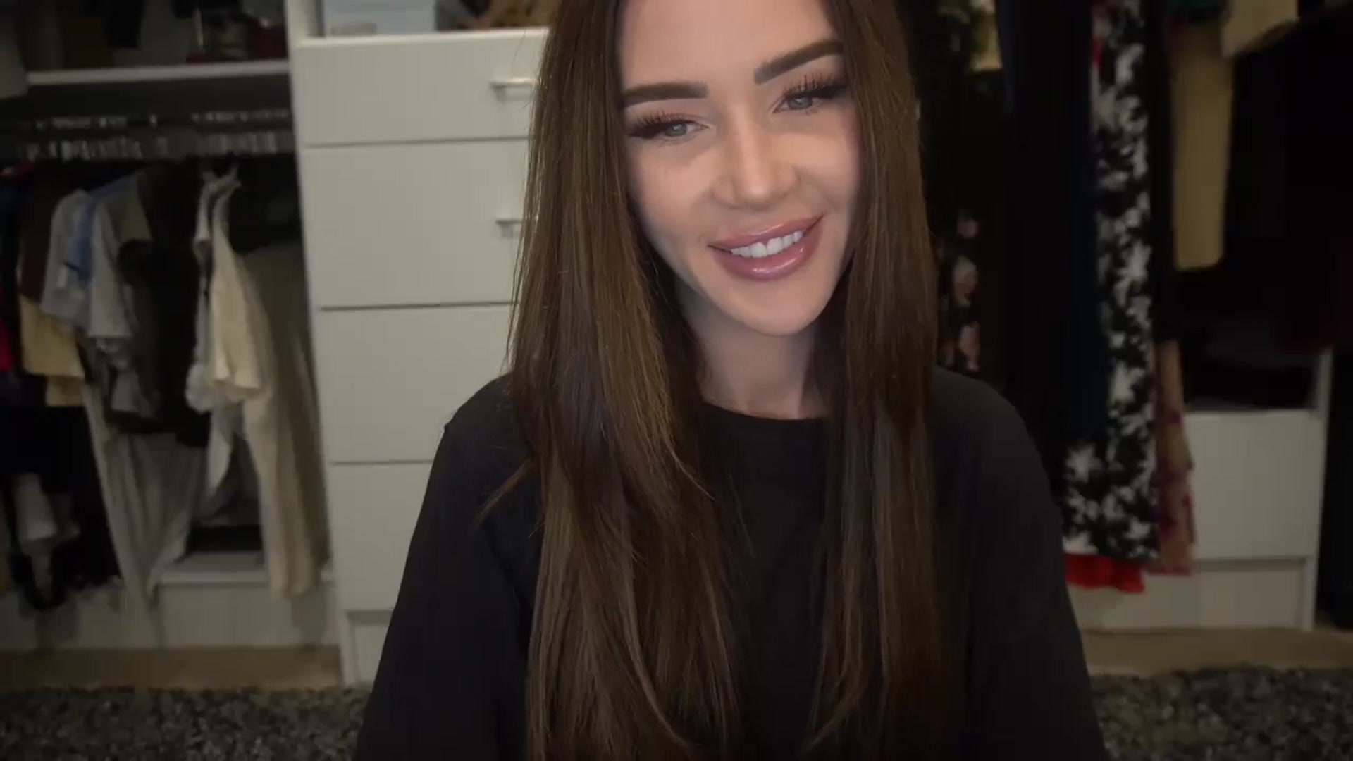 Gallery image thumbnail from VapePapi's myfreecams stream on, 12/07/2023, 23:02 image 10 of 20