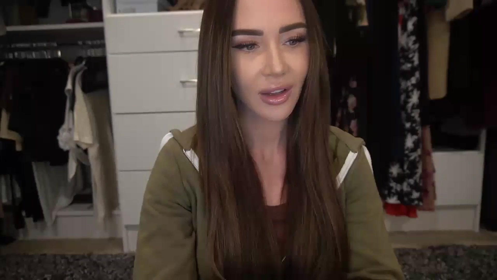 Gallery image thumbnail from VapePapi's myfreecams stream on, 12/10/2023, 21:03 image 4 of 20