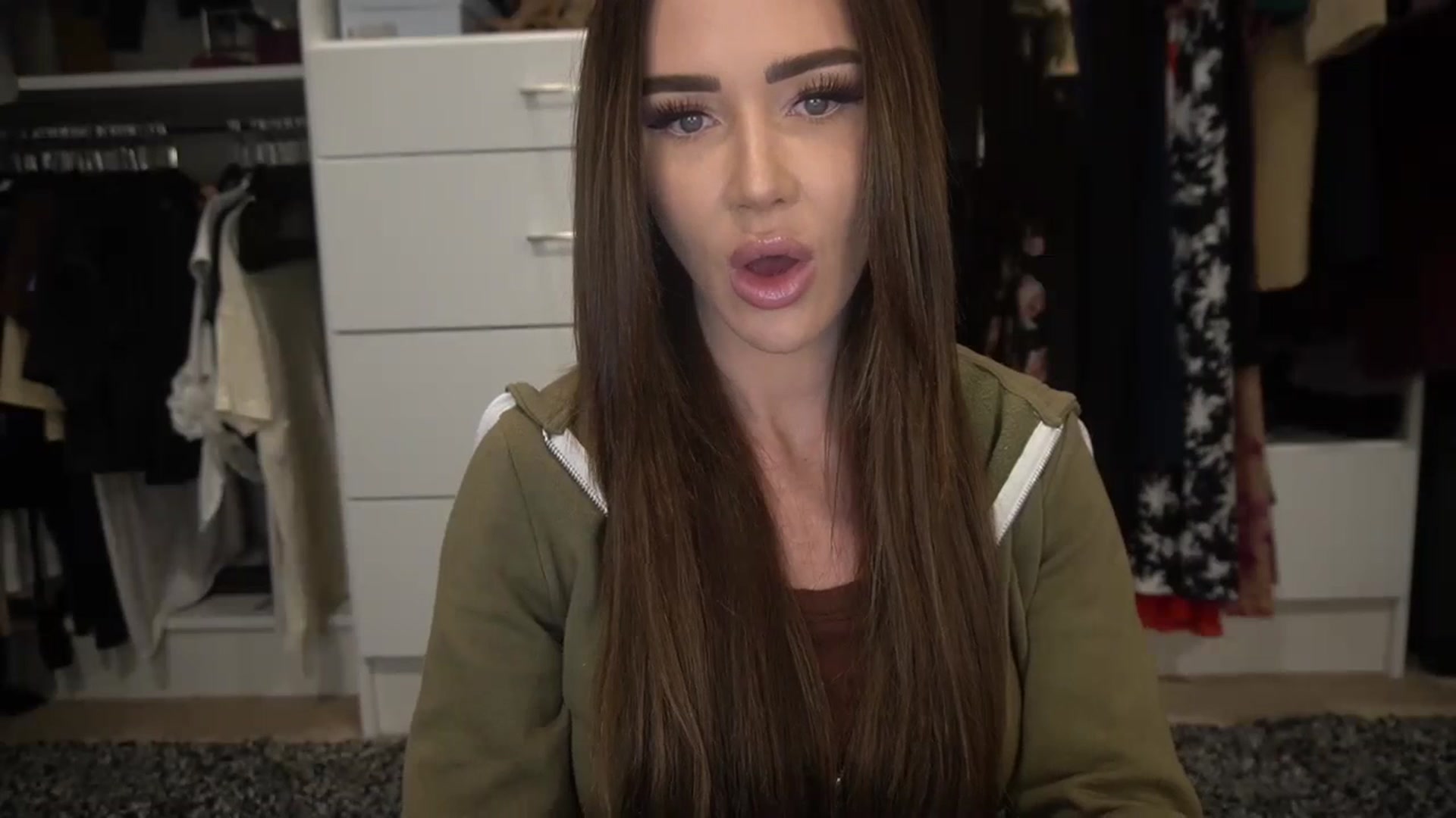 Gallery image thumbnail from VapePapi's myfreecams stream on, 12/10/2023, 21:03 image 8 of 20