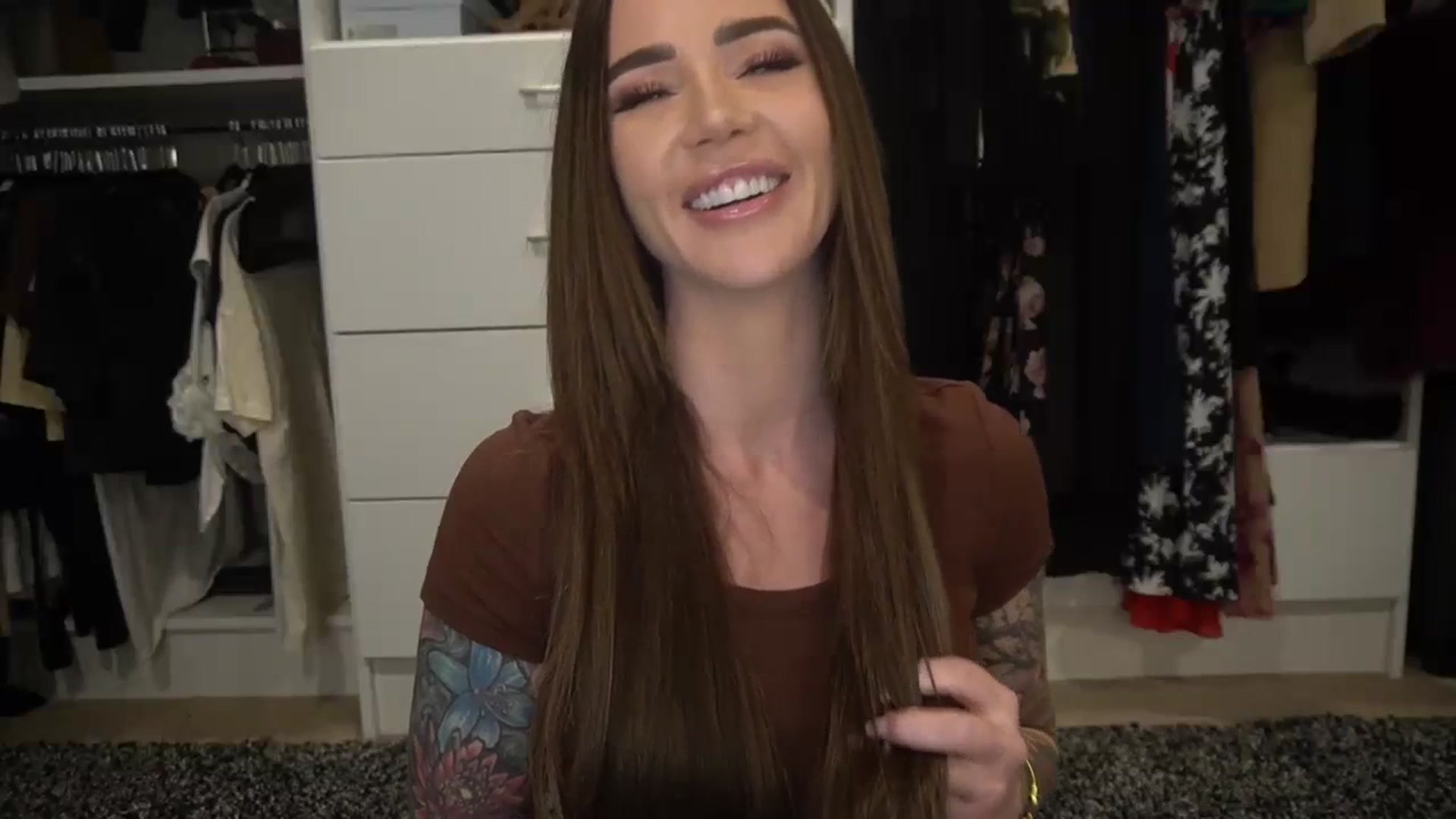 Gallery image thumbnail from VapePapi's myfreecams stream on, 12/10/2023, 21:03 image 13 of 20