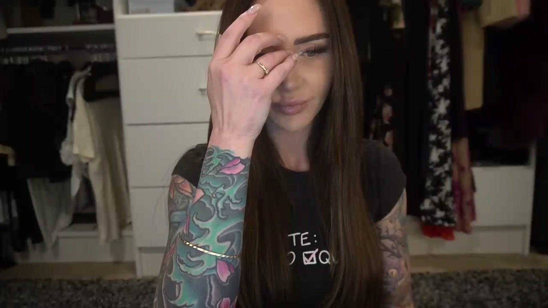 Gallery image thumbnail from VapePapi's myfreecams stream on, 12/13/2023, 22:45 image 1 of 20