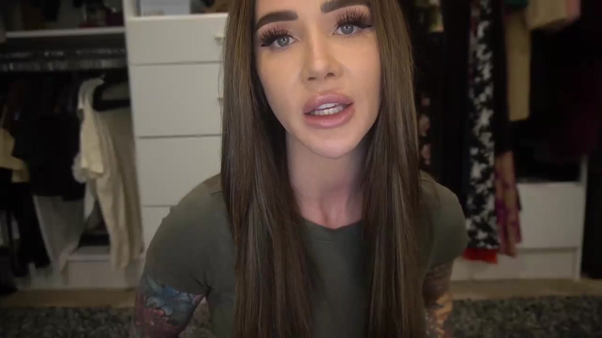 Gallery image thumbnail from VapePapi's myfreecams stream on, 12/20/2023, 22:46 image 17 of 20
