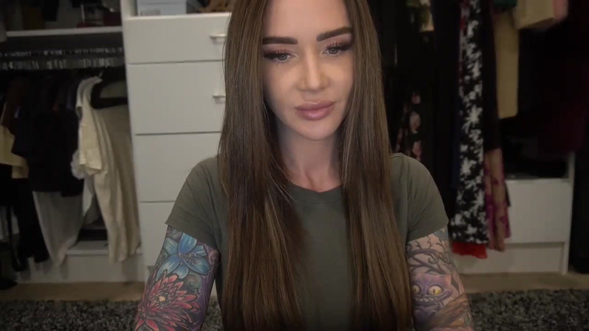 Gallery image thumbnail from VapePapi's myfreecams stream on, 12/20/2023, 22:46 image 8 of 20