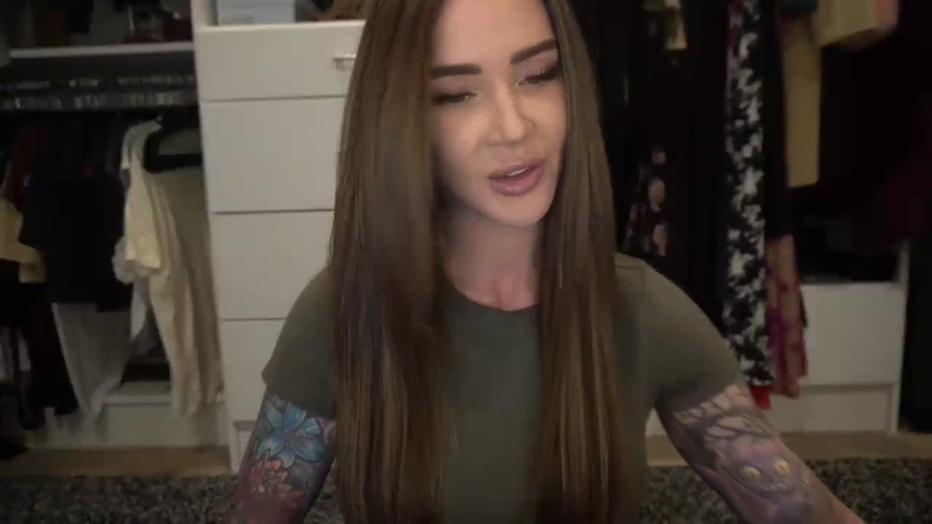 Gallery image thumbnail from VapePapi's myfreecams stream on, 12/20/2023, 22:46 image 14 of 20