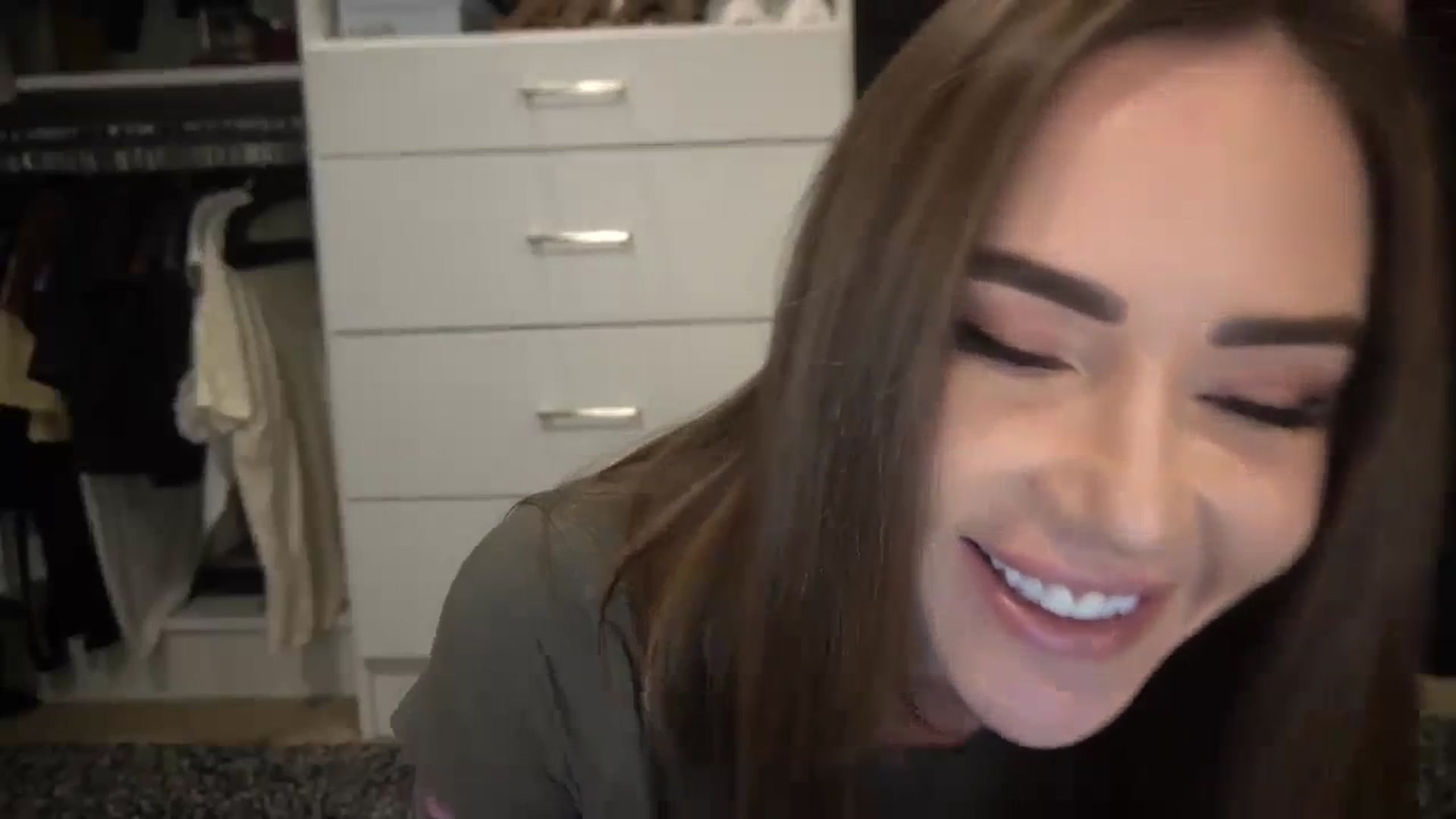 Gallery image thumbnail from VapePapi's myfreecams stream on, 12/20/2023, 22:46 image 3 of 20