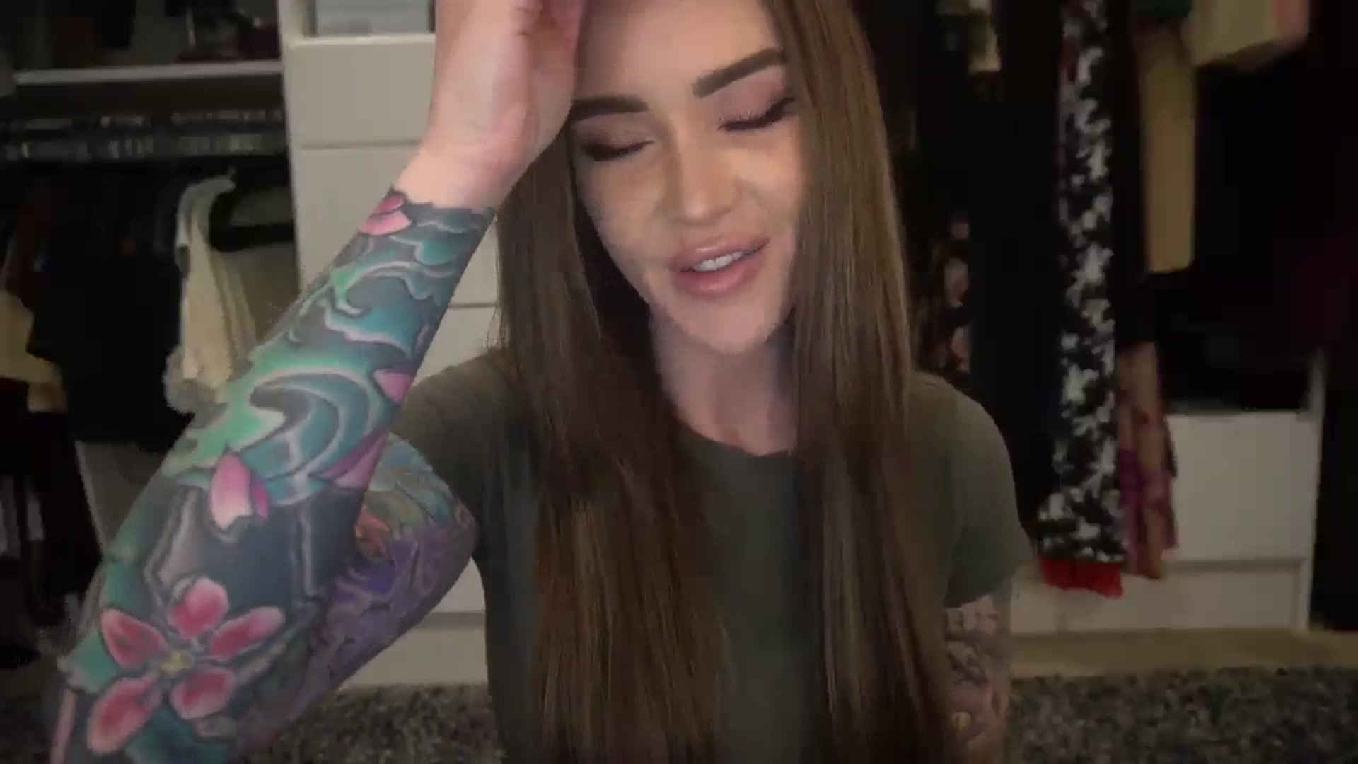 Gallery image thumbnail from VapePapi's myfreecams stream on, 12/20/2023, 22:46 image 15 of 20