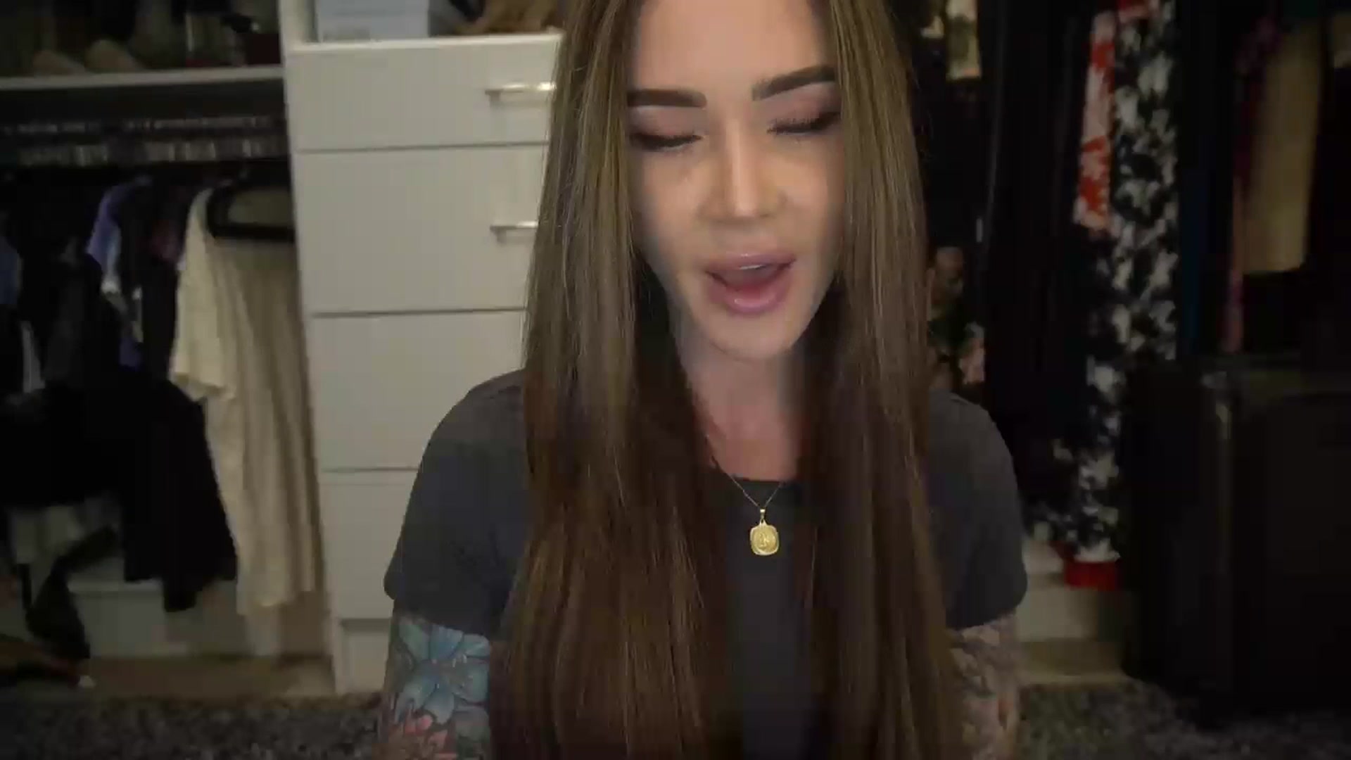 Gallery image thumbnail from VapePapi's myfreecams stream on, 01/08/2024, 23:03 image 3 of 20