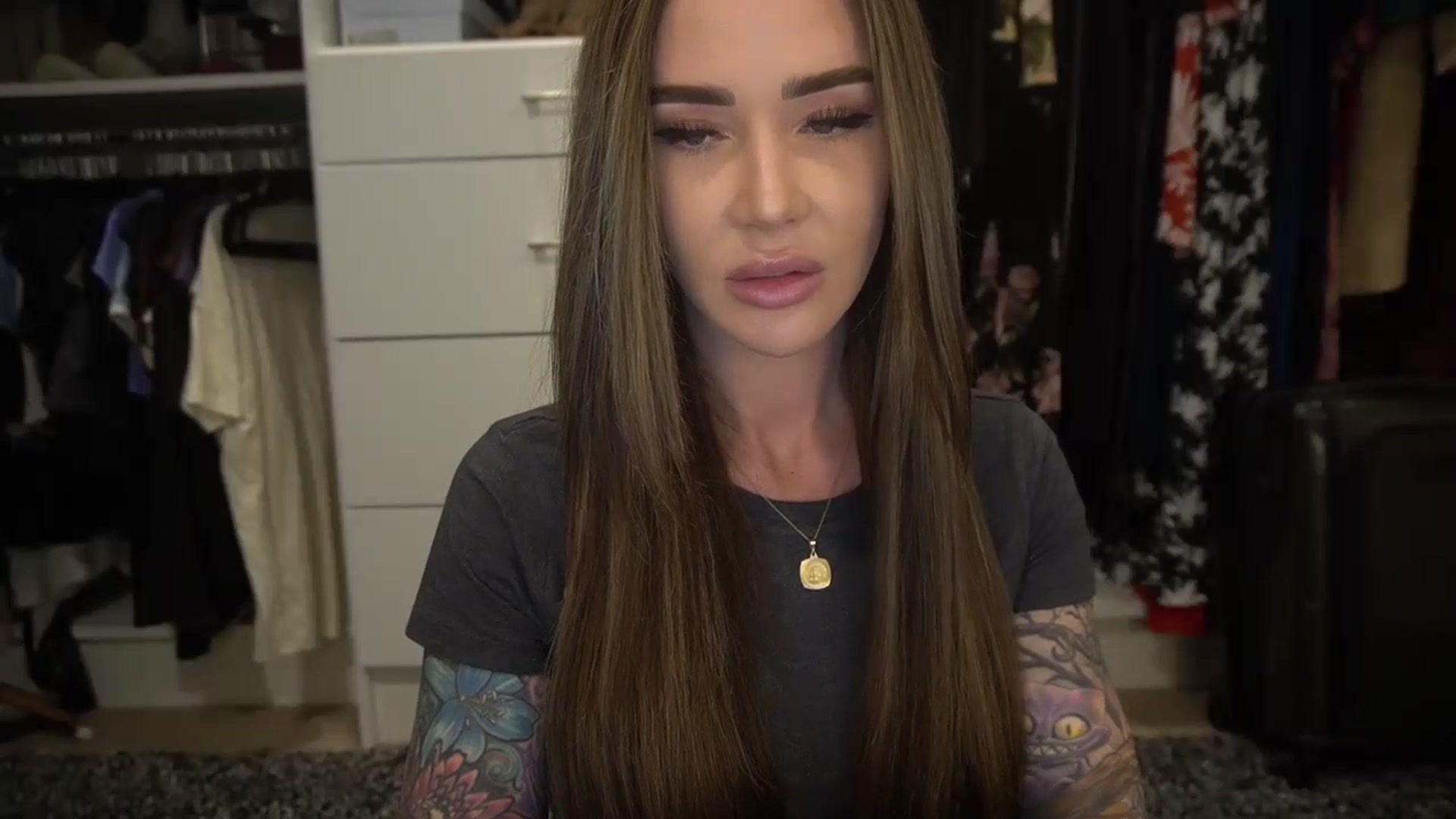 Gallery image thumbnail from VapePapi's myfreecams stream on, 01/08/2024, 23:03 image 17 of 20