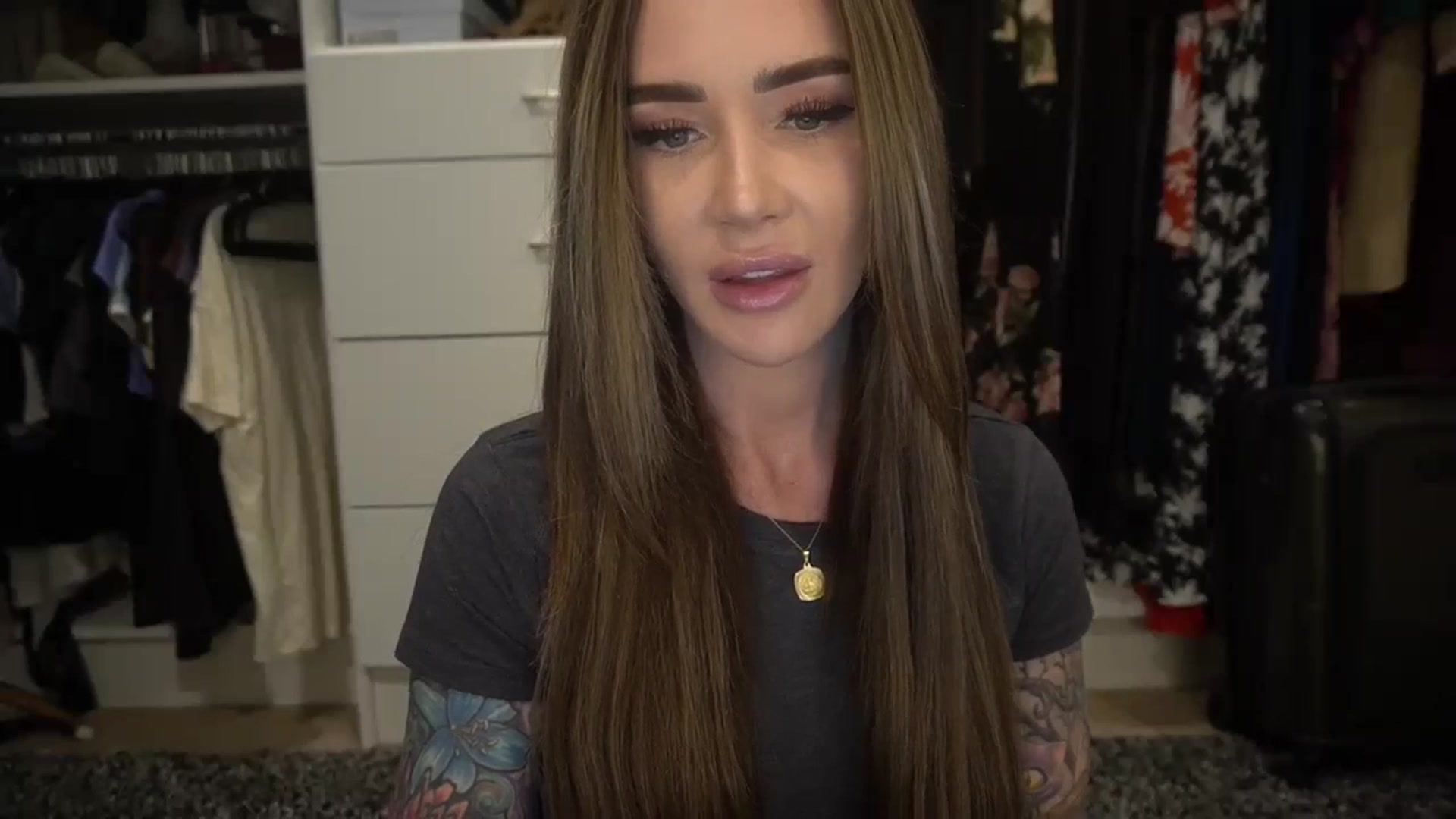 Gallery image thumbnail from VapePapi's myfreecams stream on, 01/08/2024, 23:03 image 11 of 20