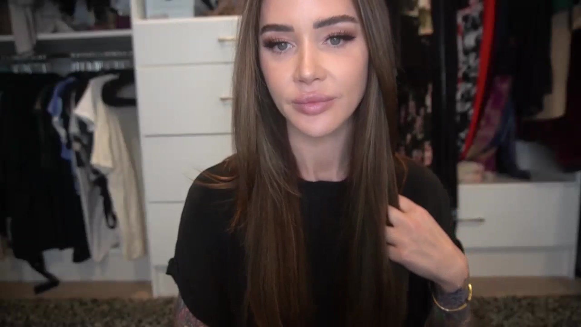 Gallery image thumbnail from VapePapi's myfreecams stream on, 01/23/2024, 21:41 image 6 of 20