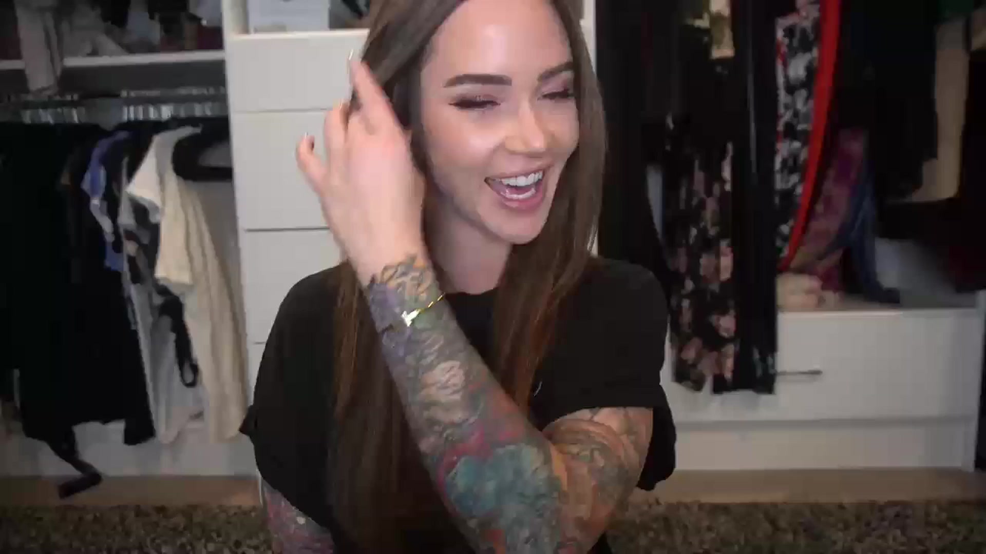 Gallery image thumbnail from VapePapi's myfreecams stream on, 01/23/2024, 21:41 image 1 of 20
