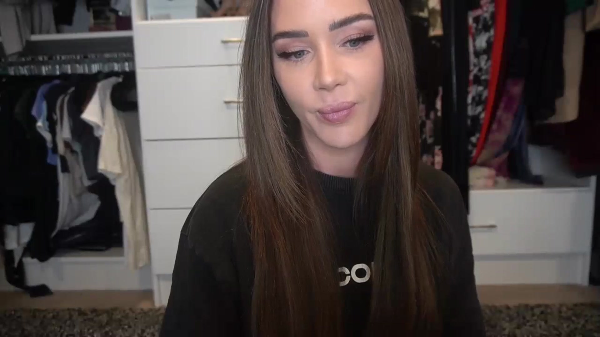 Gallery image thumbnail from VapePapi's myfreecams stream on, 01/24/2024, 22:55 image 9 of 20