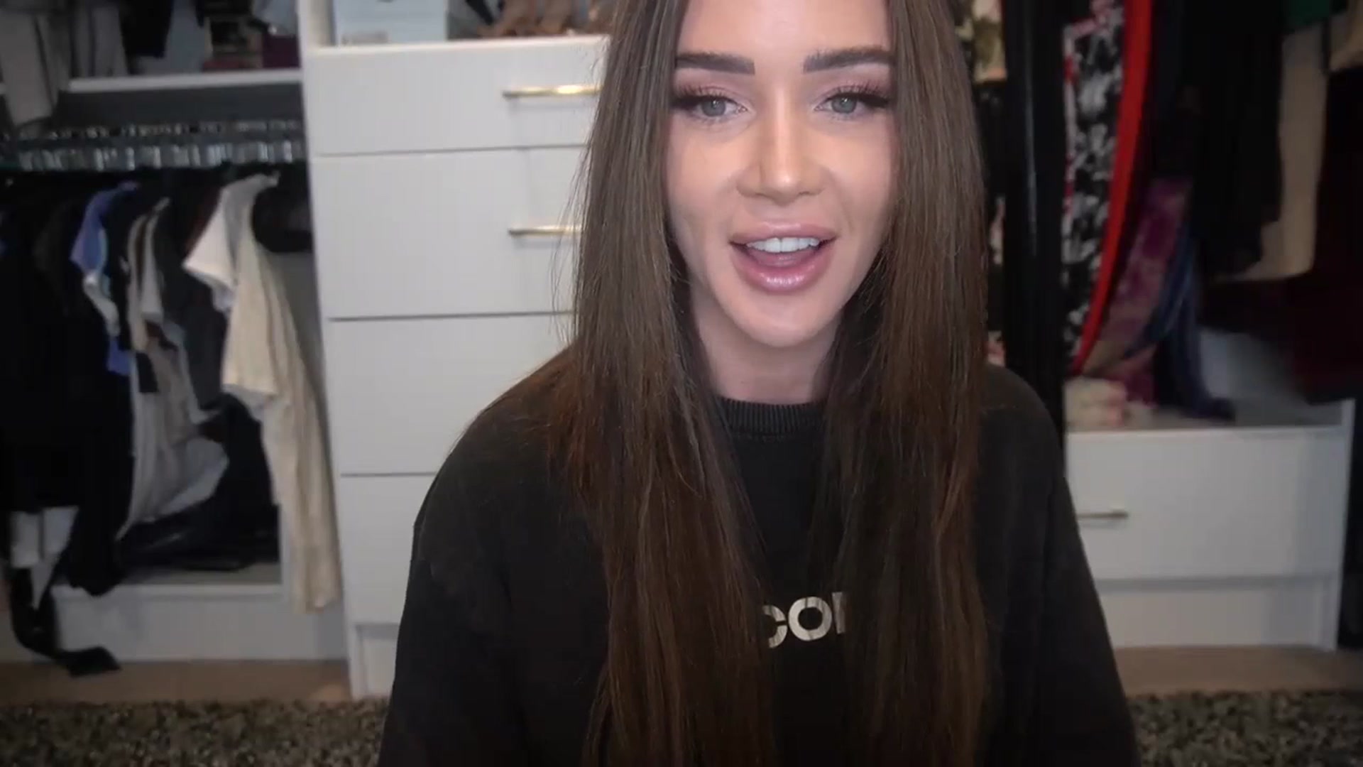 Gallery image thumbnail from VapePapi's myfreecams stream on, 01/24/2024, 22:55 image 6 of 20
