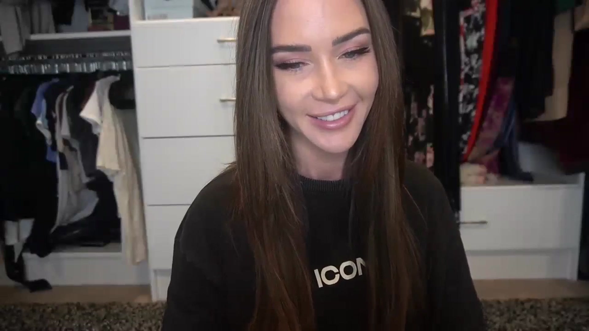 Gallery image thumbnail from VapePapi's myfreecams stream on, 01/24/2024, 22:55 image 10 of 20