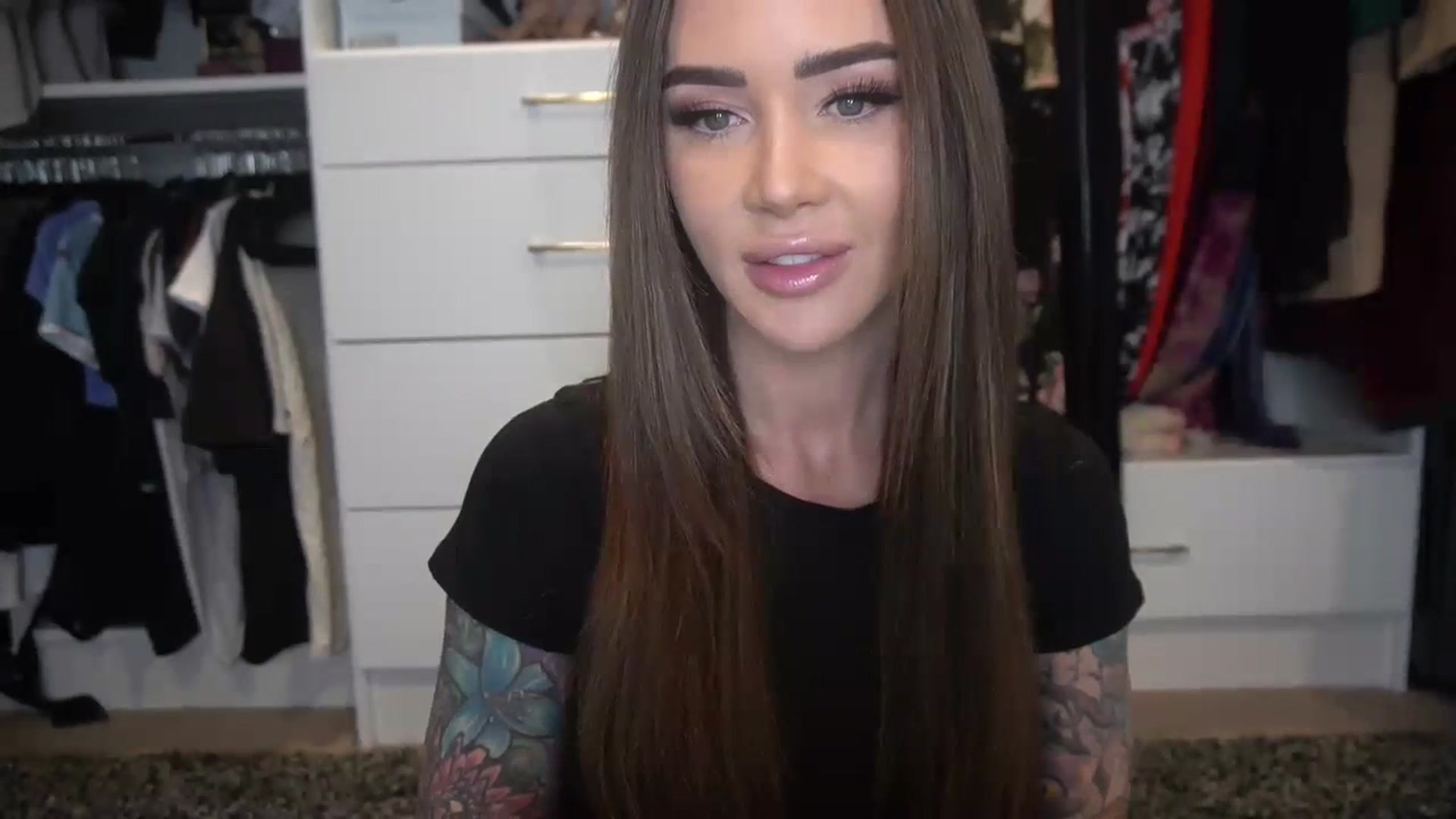 Gallery image thumbnail from VapePapi's myfreecams stream on, 01/28/2024, 20:58 image 3 of 20