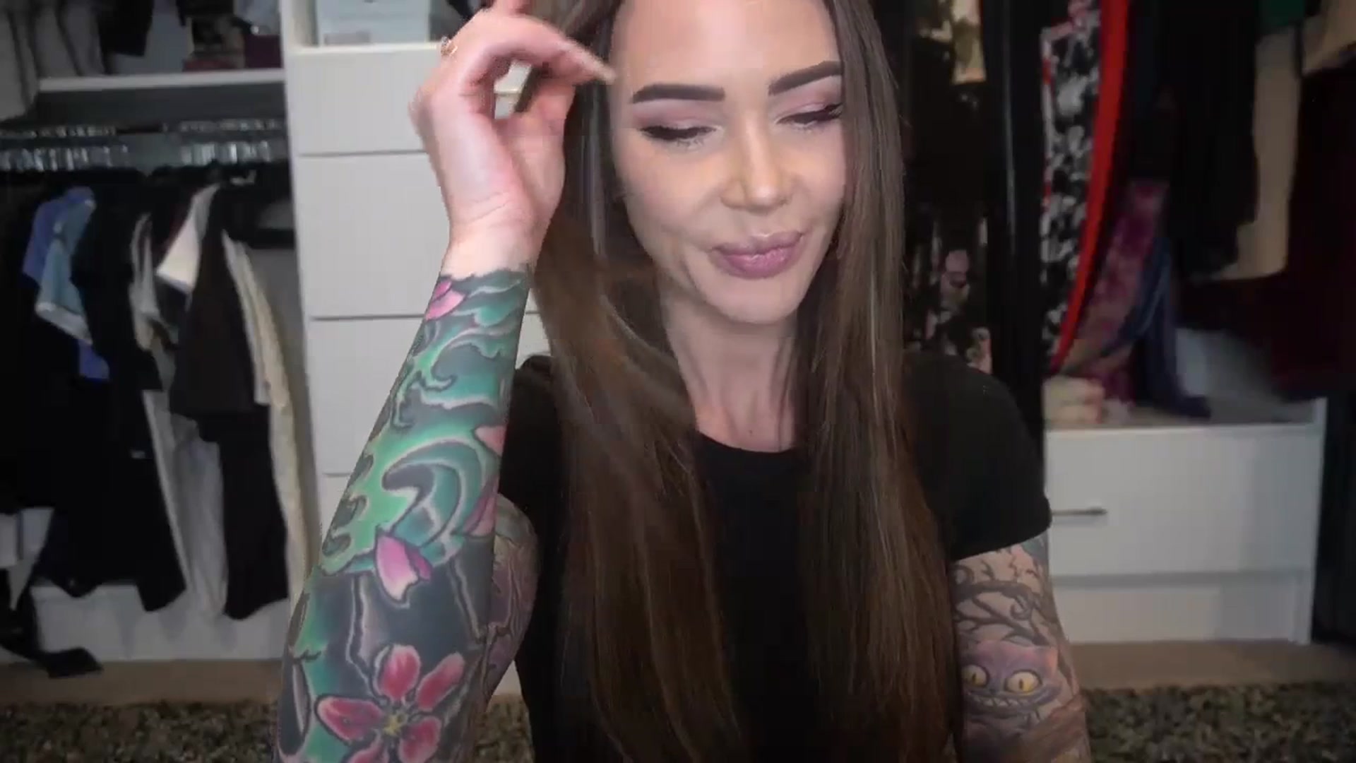 Gallery image thumbnail from VapePapi's myfreecams stream on, 01/28/2024, 20:58 image 10 of 20