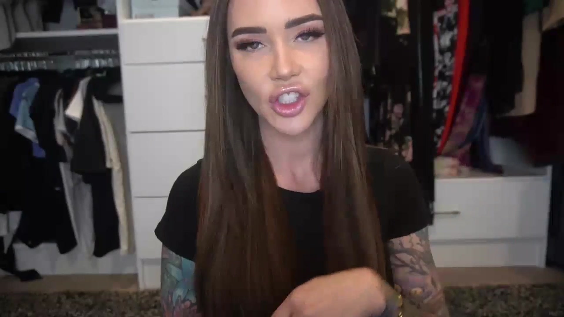 Gallery image thumbnail from VapePapi's myfreecams stream on, 01/28/2024, 20:58 image 6 of 20