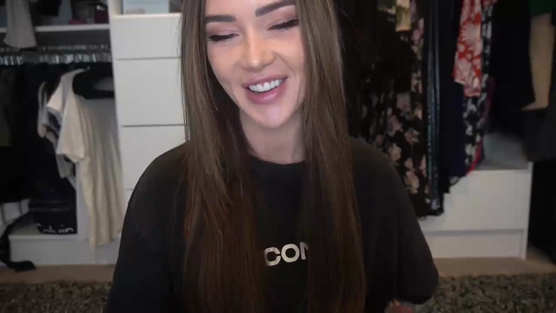 Gallery image thumbnail from VapePapi's myfreecams stream on, 02/04/2024, 21:03 image 2 of 20