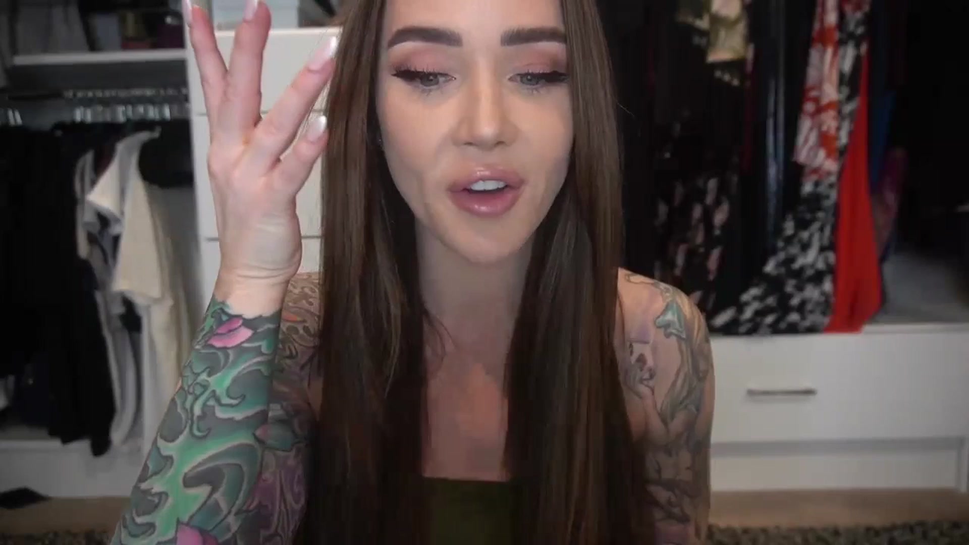 Gallery image thumbnail from VapePapi's myfreecams stream on, 02/19/2024, 22:44 image 20 of 20
