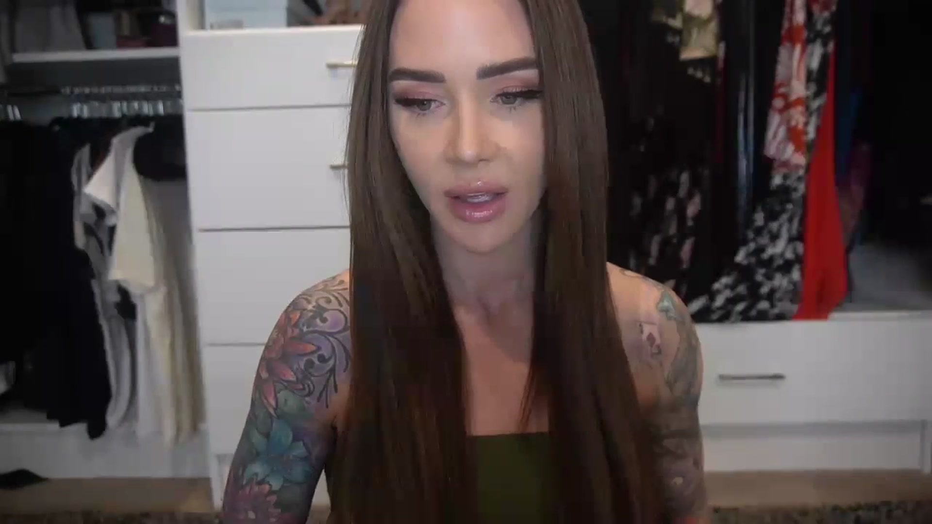 Gallery image thumbnail from VapePapi's myfreecams stream on, 02/19/2024, 22:44 image 13 of 20