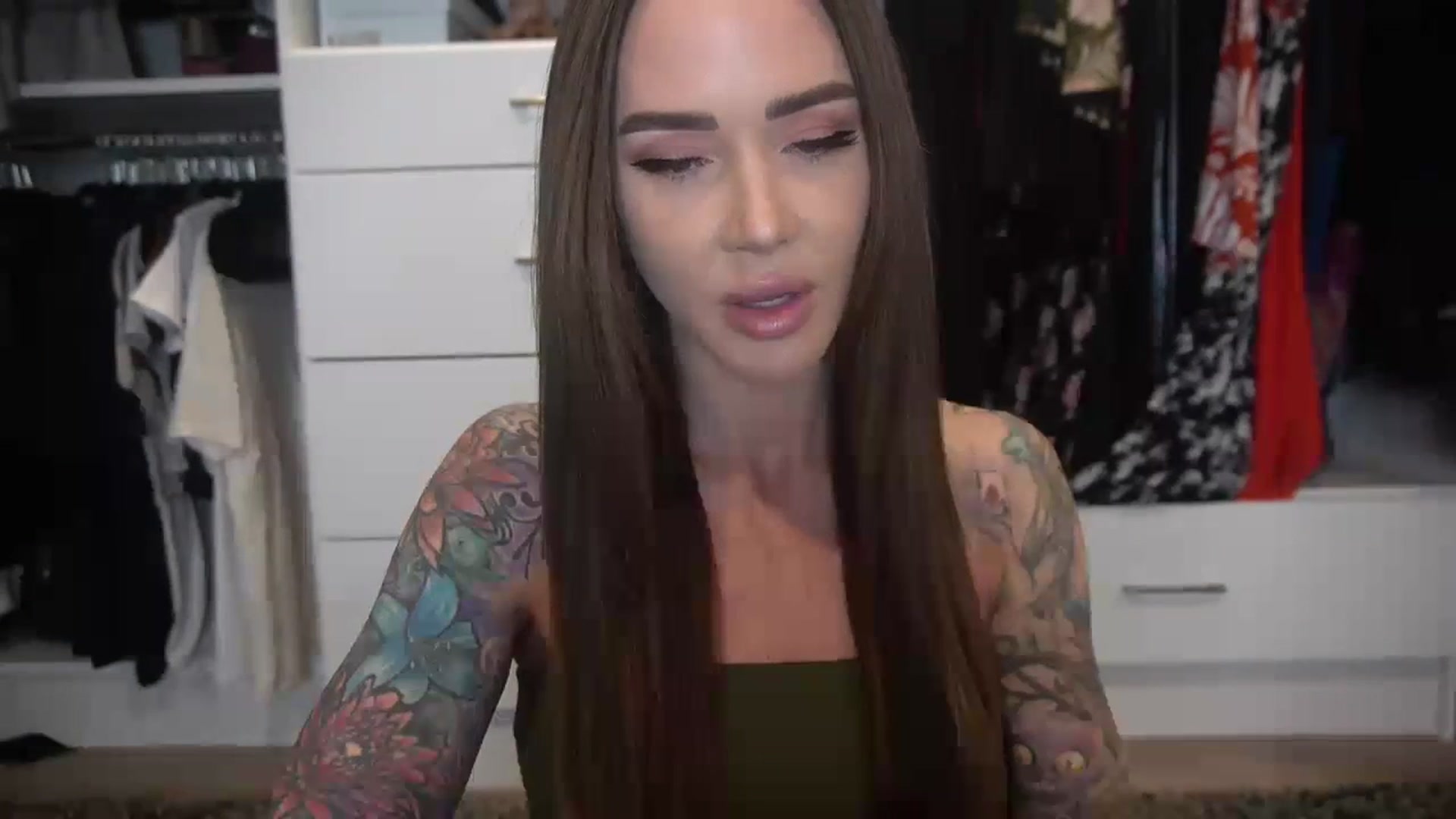 Gallery image thumbnail from VapePapi's myfreecams stream on, 02/19/2024, 22:44 image 14 of 20