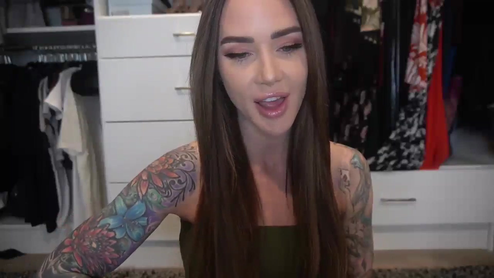 Gallery image thumbnail from VapePapi's myfreecams stream on, 02/19/2024, 22:44 image 5 of 20