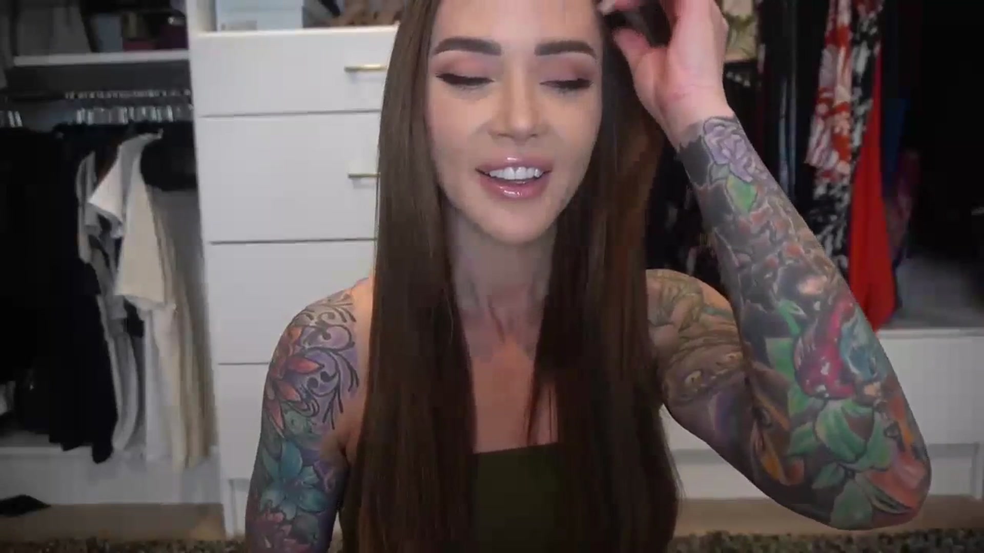 Gallery image thumbnail from VapePapi's myfreecams stream on, 02/19/2024, 22:44 image 12 of 20
