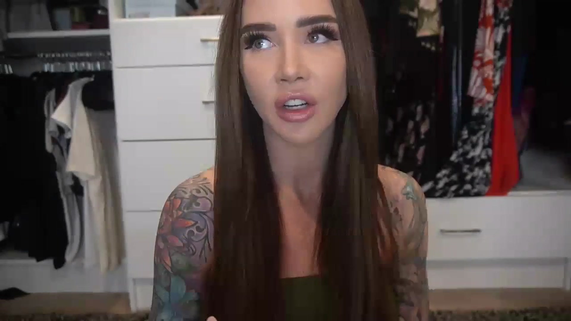 Gallery image thumbnail from VapePapi's myfreecams stream on, 02/19/2024, 22:44 image 17 of 20