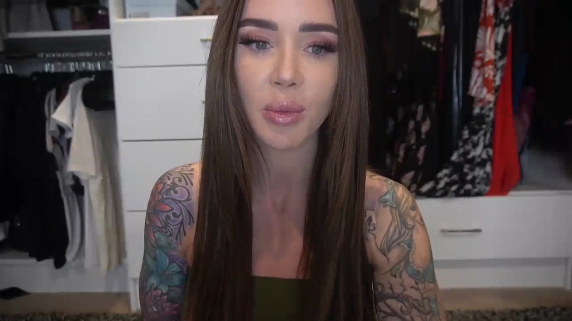 Gallery image thumbnail from VapePapi's myfreecams stream on, 02/19/2024, 22:44 image 3 of 20