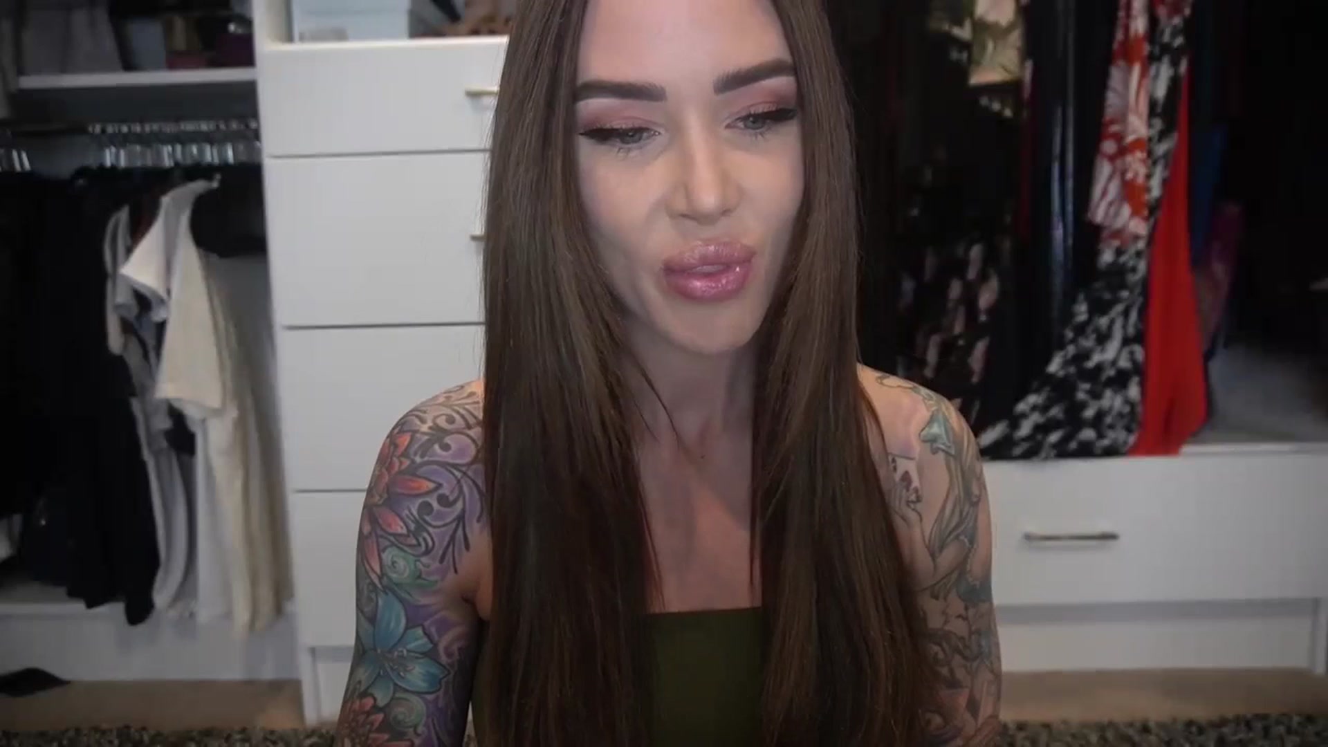 Gallery image thumbnail from VapePapi's myfreecams stream on, 02/19/2024, 22:44 image 1 of 20