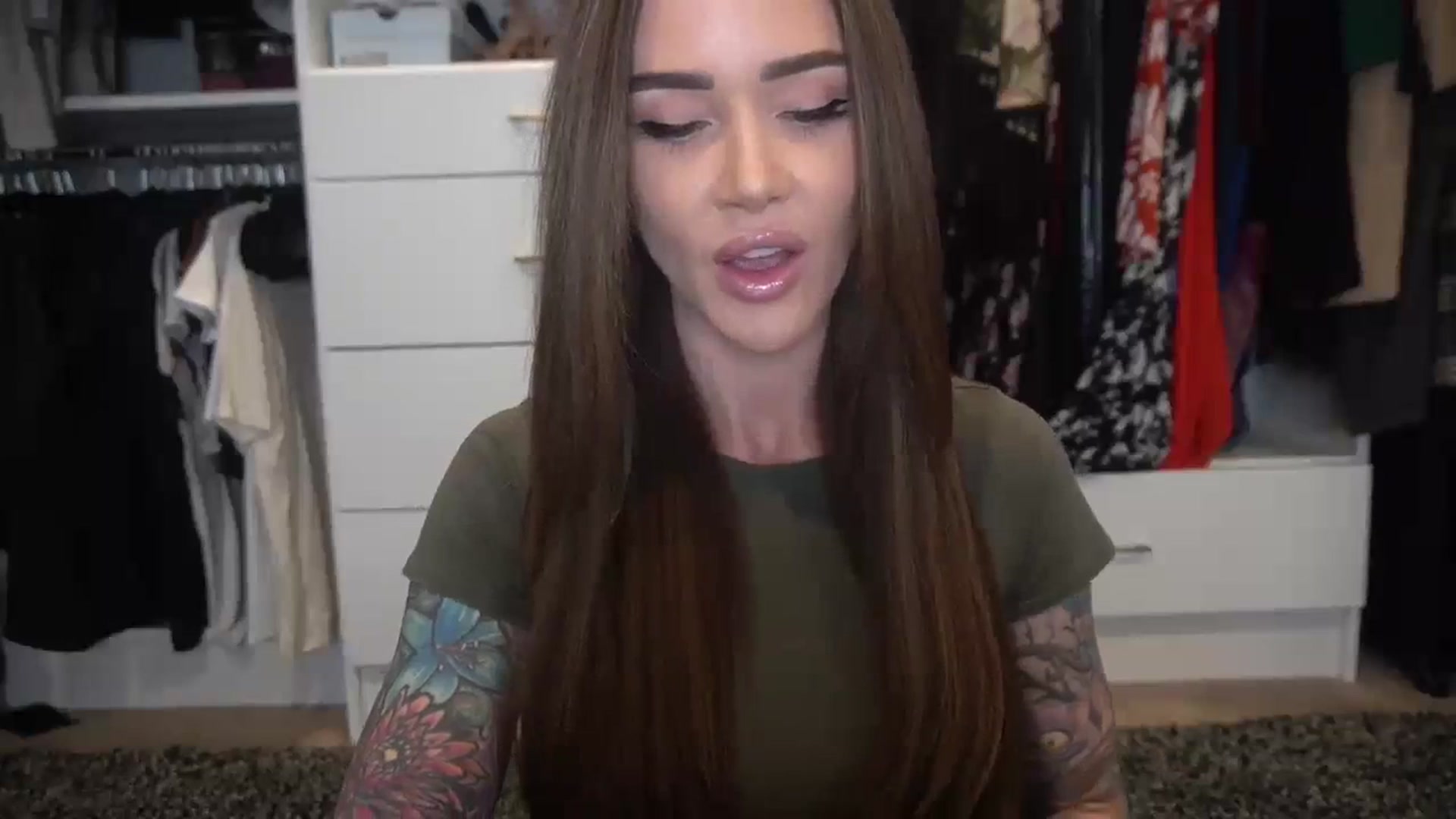 Gallery image thumbnail from VapePapi's myfreecams stream on, 02/28/2024, 21:42 image 2 of 20