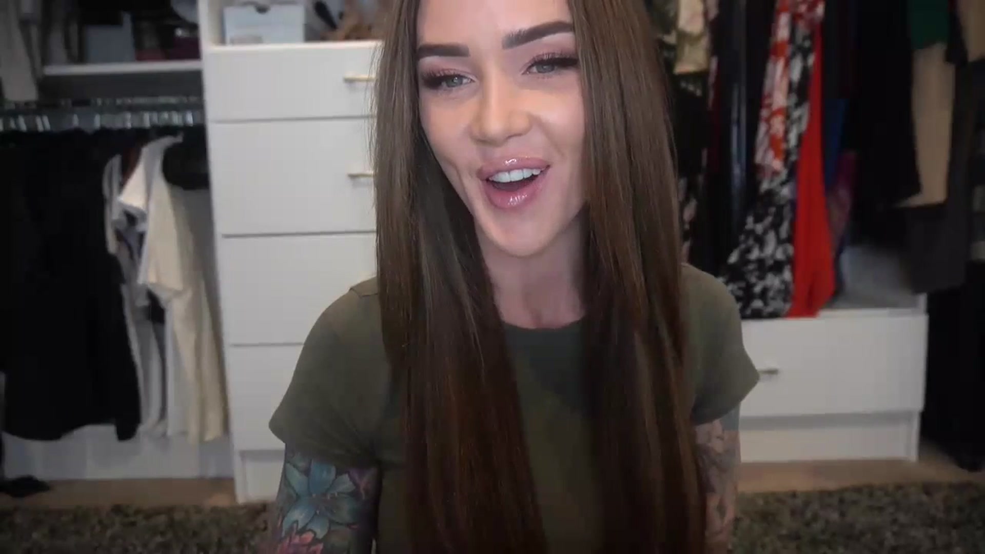 Gallery image thumbnail from VapePapi's myfreecams stream on, 02/28/2024, 21:42 image 3 of 20