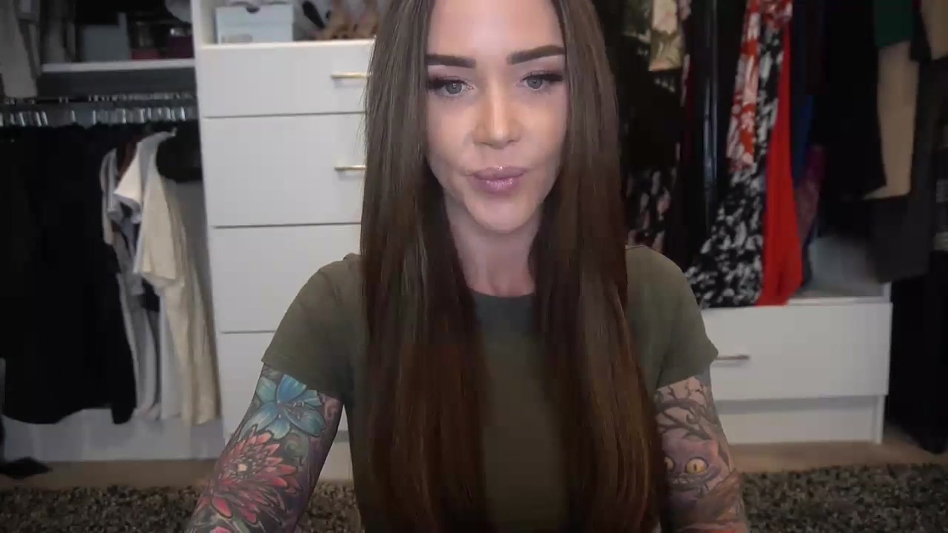 Gallery image thumbnail from VapePapi's myfreecams stream on, 02/28/2024, 21:42 image 6 of 20