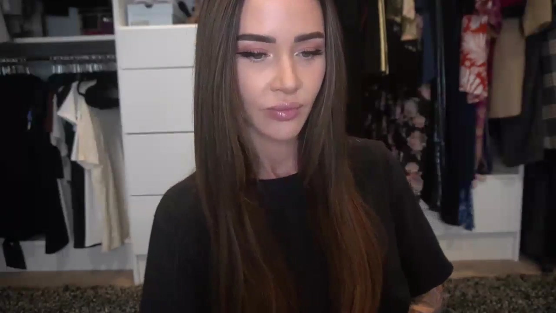 Gallery image thumbnail from VapePapi's myfreecams stream on, 03/17/2024, 19:52 image 7 of 20
