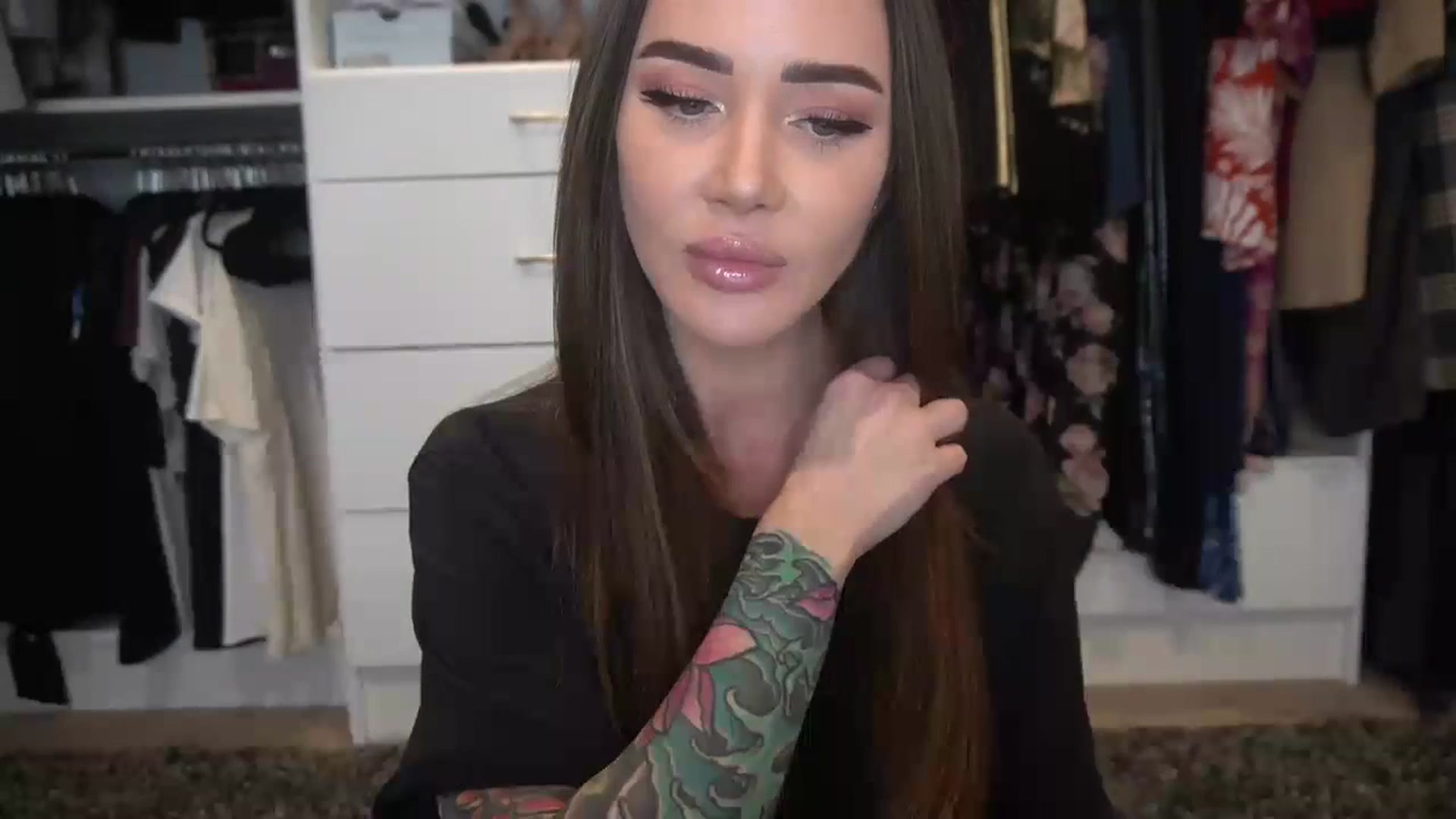 Gallery image thumbnail from VapePapi's myfreecams stream on, 03/17/2024, 19:52 image 9 of 20