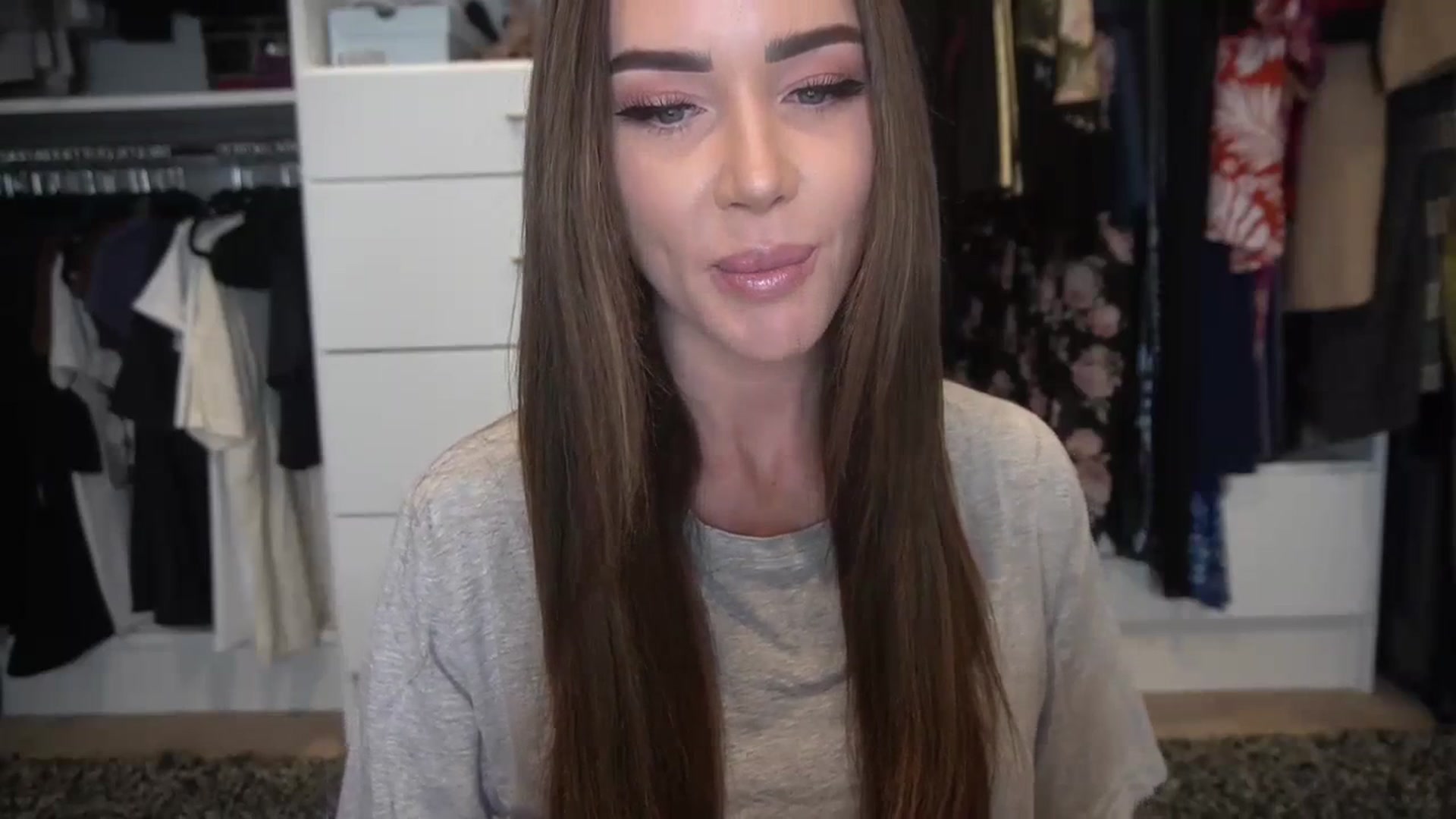 Gallery image thumbnail from VapePapi's myfreecams stream on, 03/24/2024, 19:45 image 14 of 20