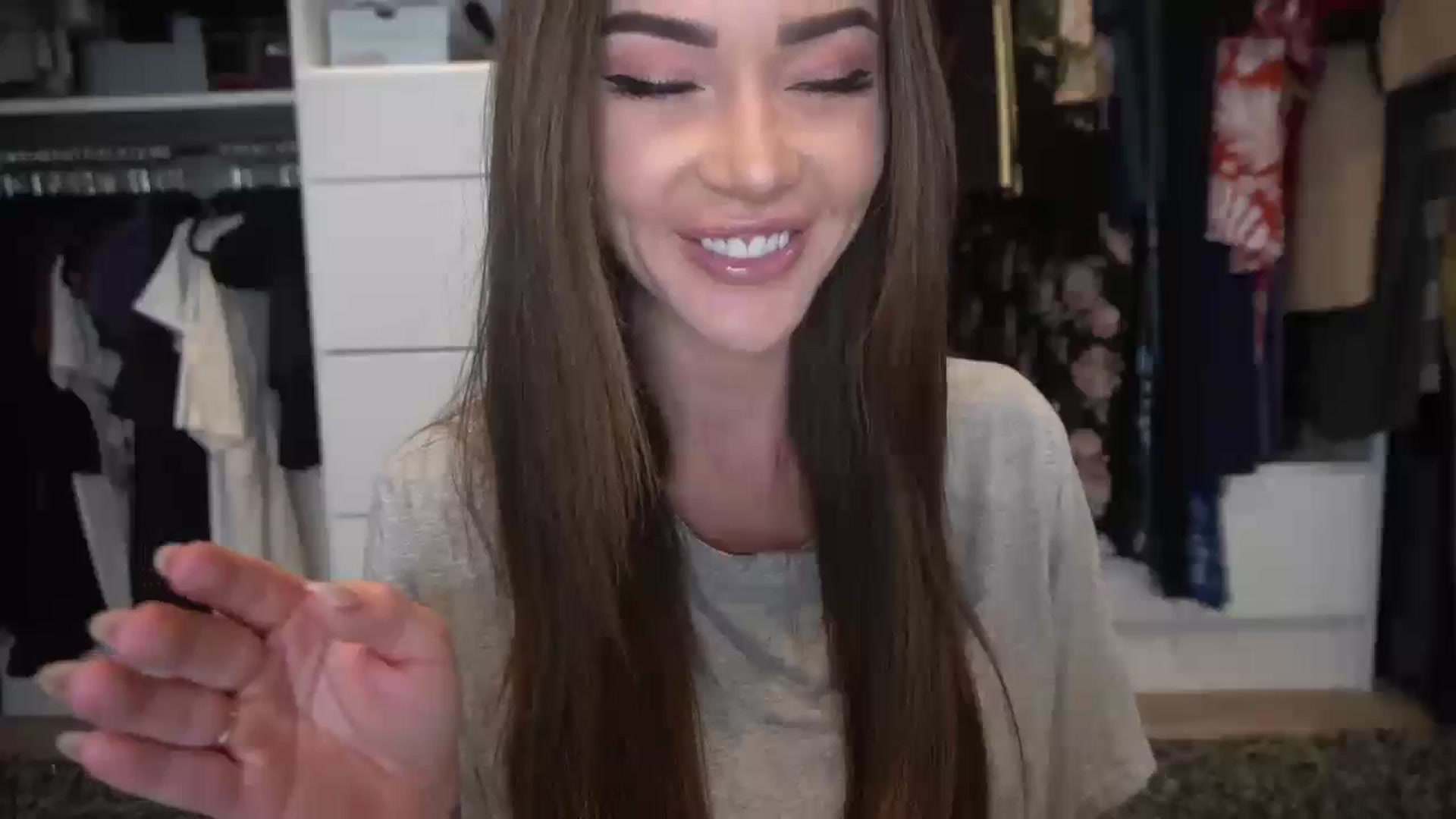 Gallery image thumbnail from VapePapi's myfreecams stream on, 03/24/2024, 19:45 image 3 of 20