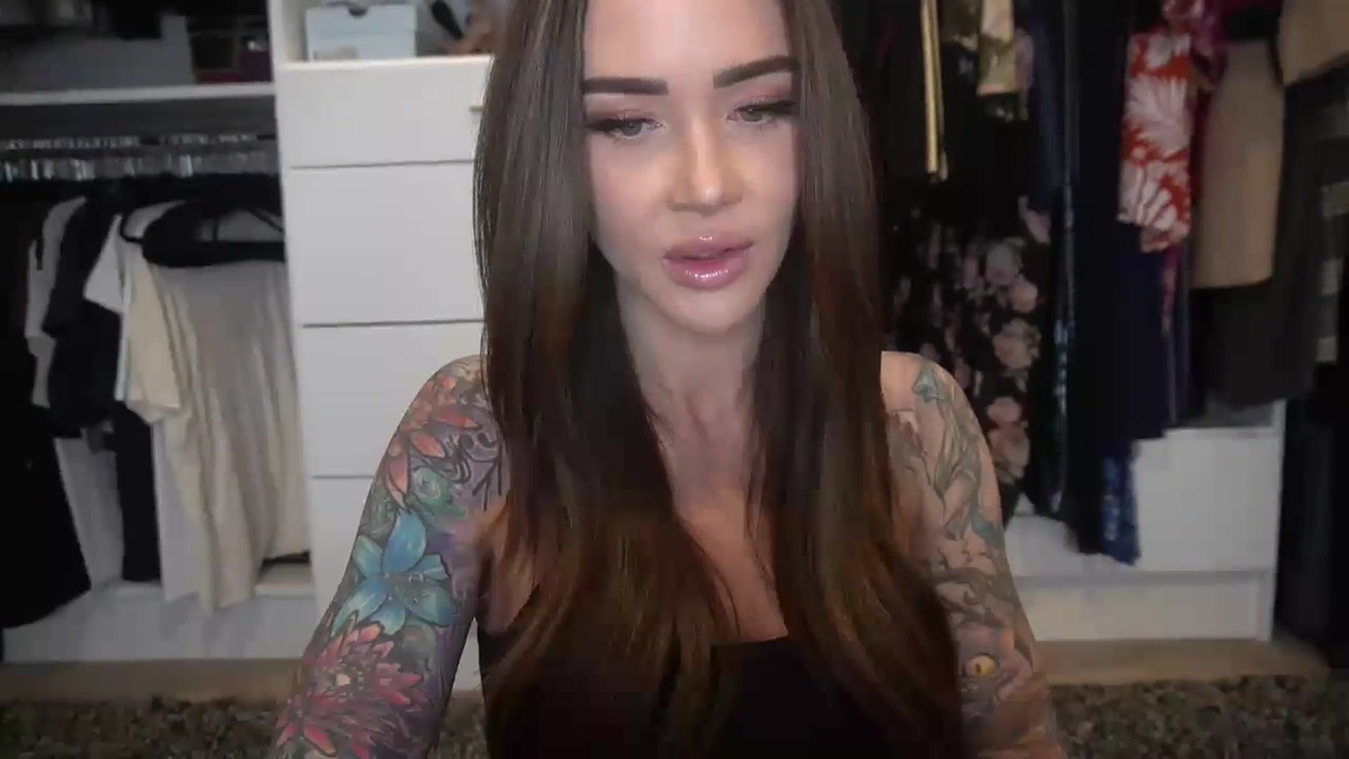 Gallery image thumbnail from VapePapi's myfreecams stream on, 03/25/2024, 22:02 image 7 of 20