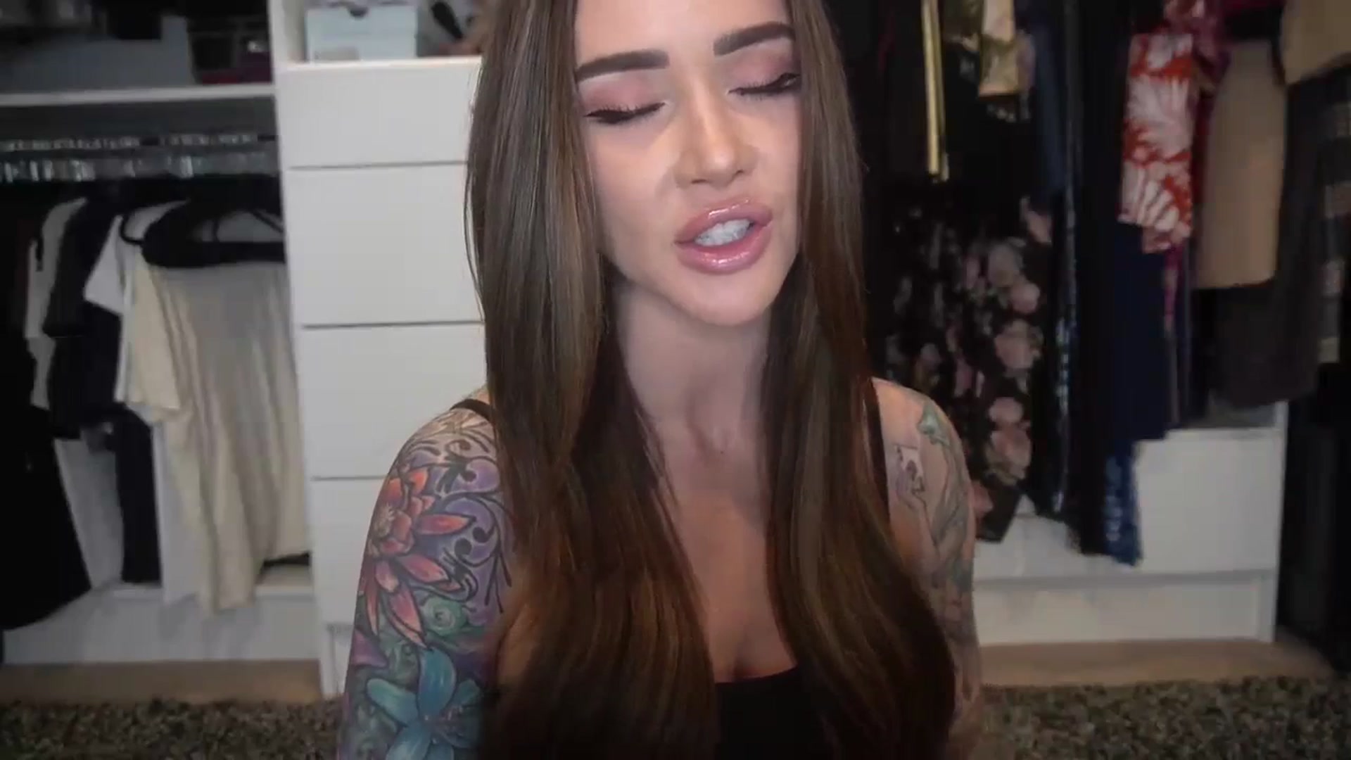 Gallery image thumbnail from VapePapi's myfreecams stream on, 03/25/2024, 22:02 image 10 of 20