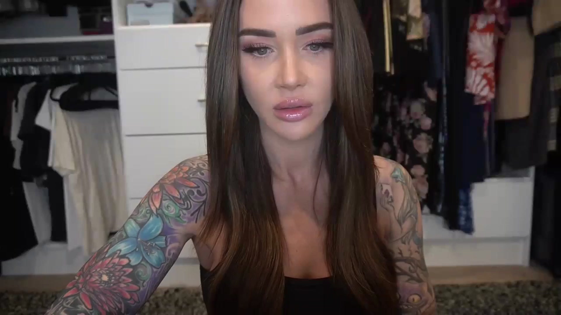 Gallery image thumbnail from VapePapi's myfreecams stream on, 03/25/2024, 22:02 image 1 of 20
