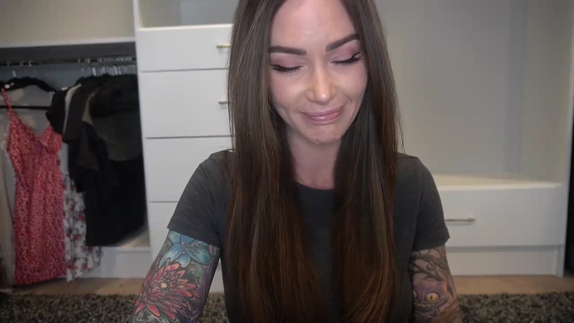 Gallery image thumbnail from VapePapi's myfreecams stream on, 03/29/2024, 21:58 image 4 of 20