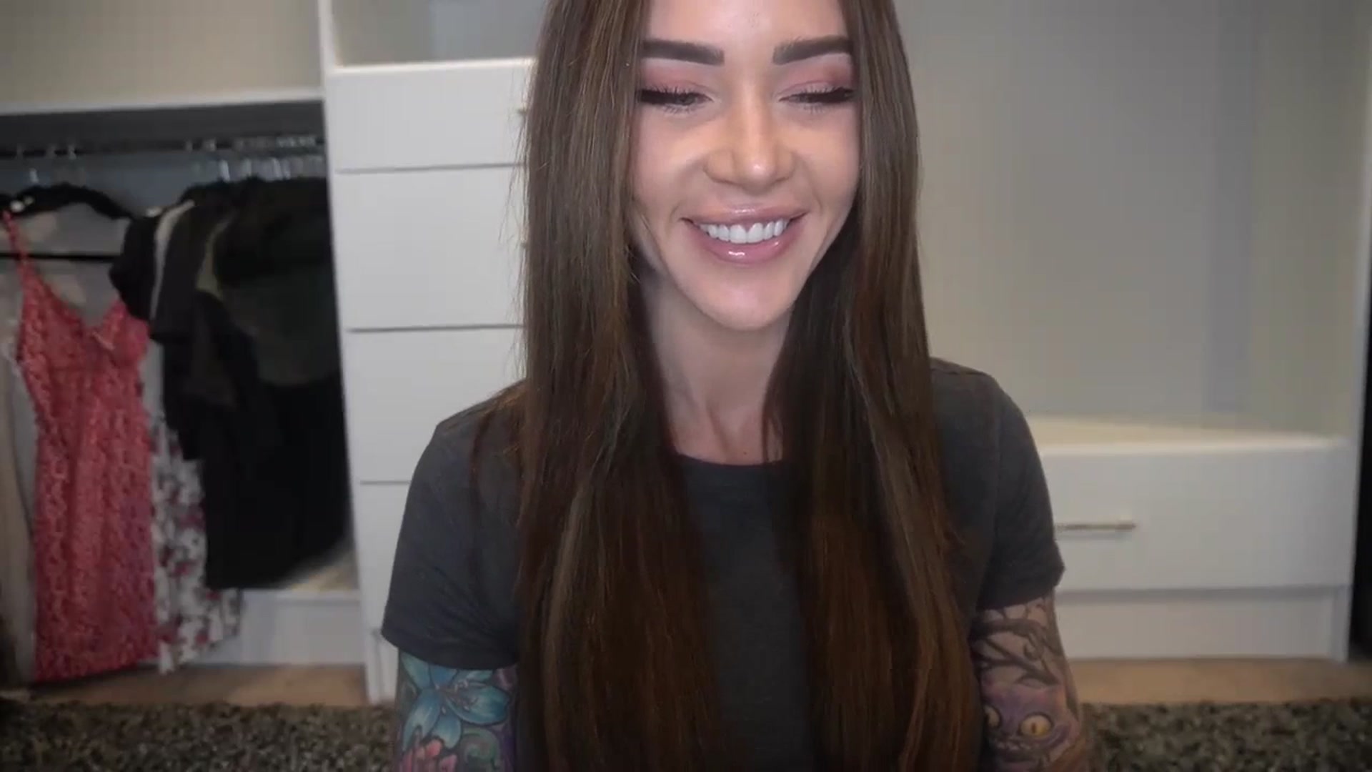 Gallery image thumbnail from VapePapi's myfreecams stream on, 03/29/2024, 21:58 image 2 of 20