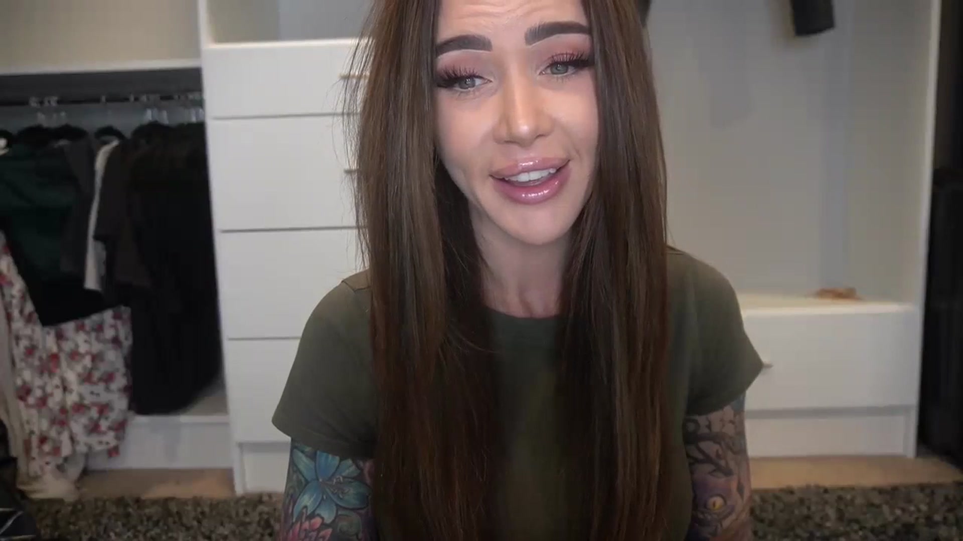 Gallery image thumbnail from VapePapi's myfreecams stream on, 04/03/2024, 22:02 image 8 of 20