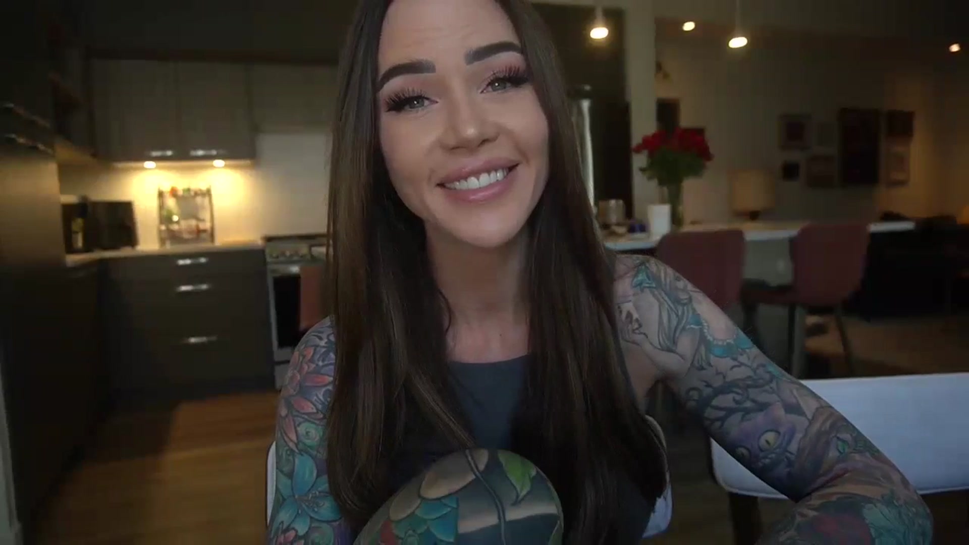 Gallery image thumbnail from VapePapi's myfreecams stream on, 04/14/2024, 19:47 image 14 of 20