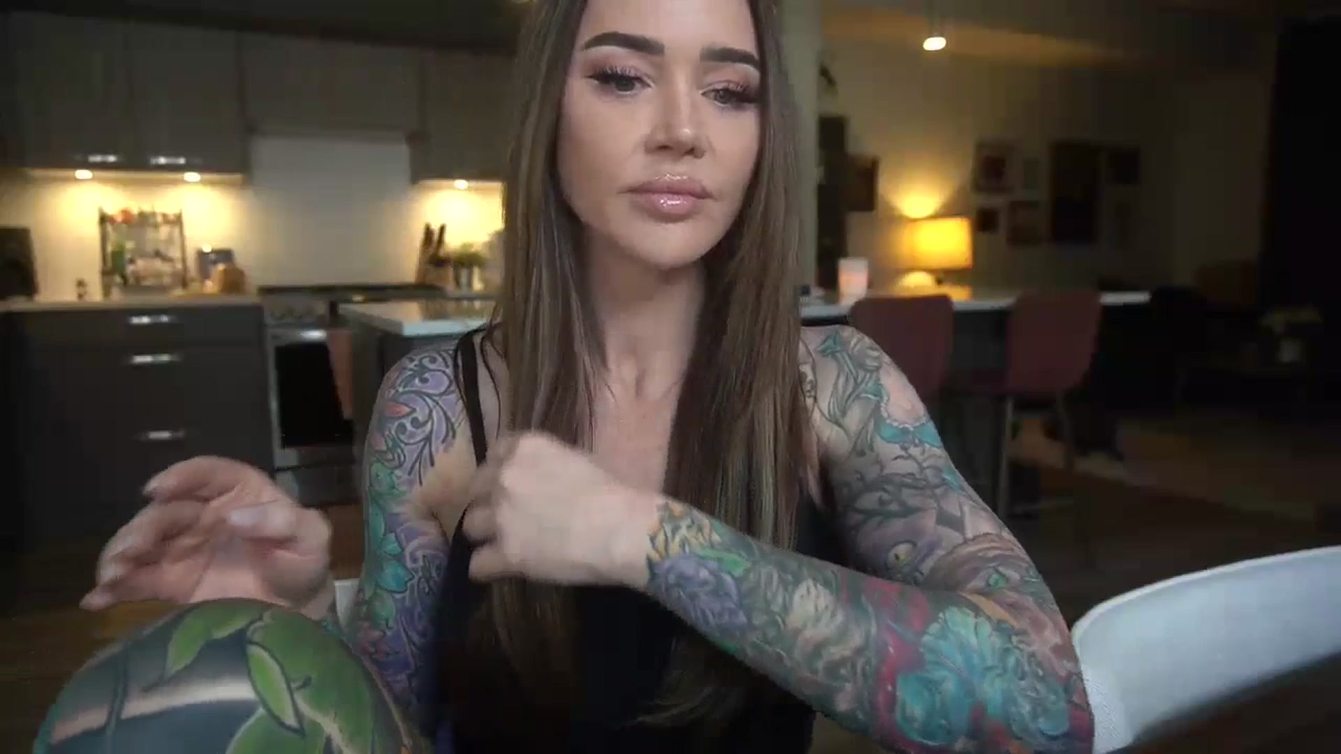 Gallery image thumbnail from VapePapi's myfreecams stream on, 04/26/2024, 22:01 image 5 of 20
