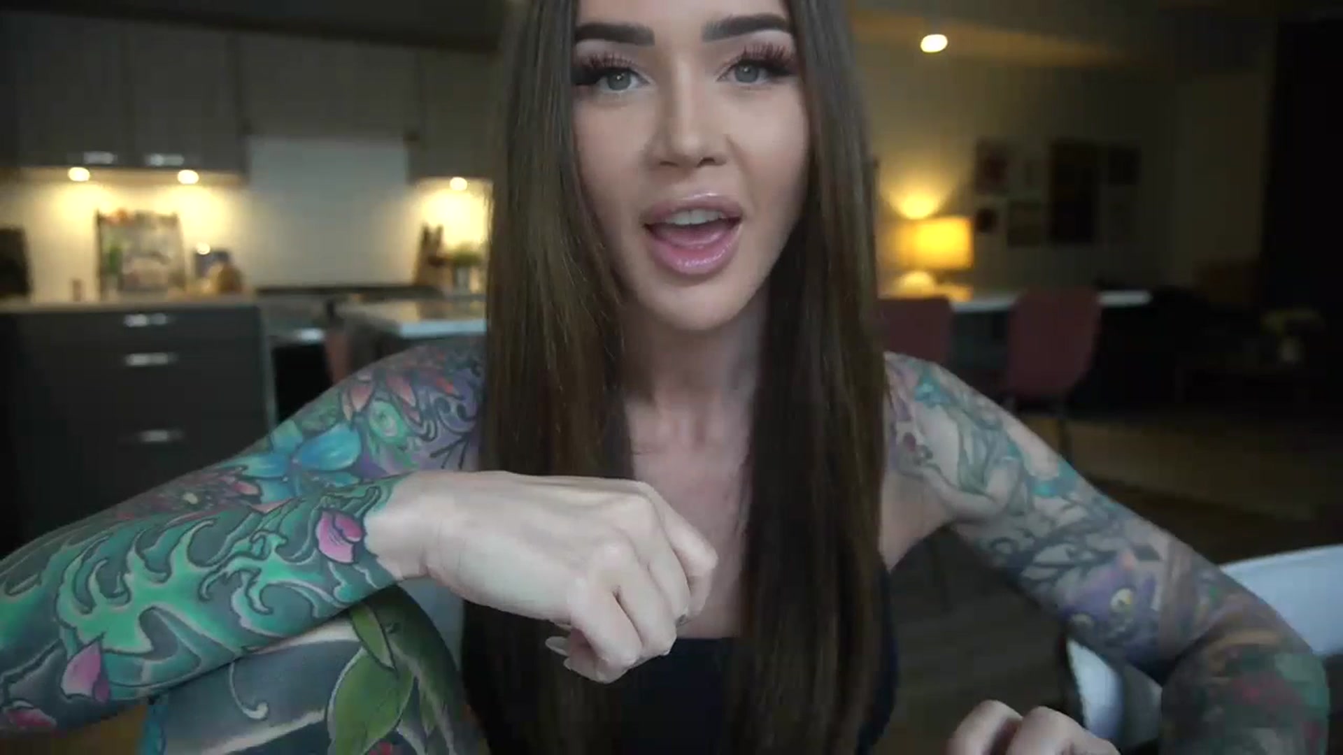 Gallery image thumbnail from VapePapi's myfreecams stream on, 04/26/2024, 22:01 image 16 of 20