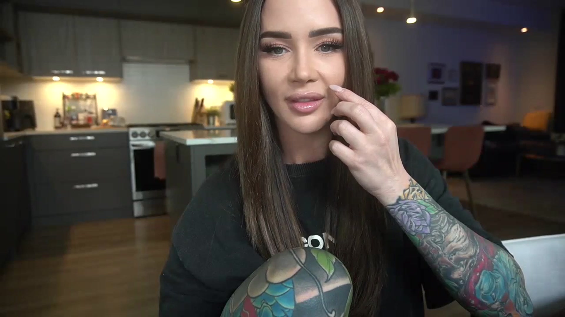 Gallery image thumbnail from VapePapi's myfreecams stream on, 05/03/2024, 21:54 image 9 of 20